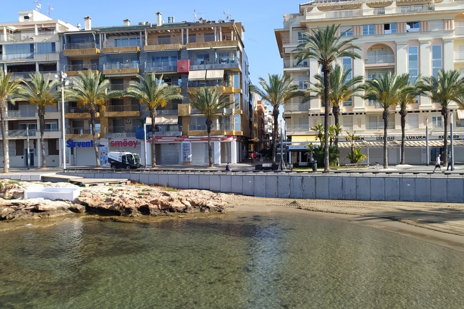 Z drugiej ręki - Daszek -
Torrevieja - CENTRE