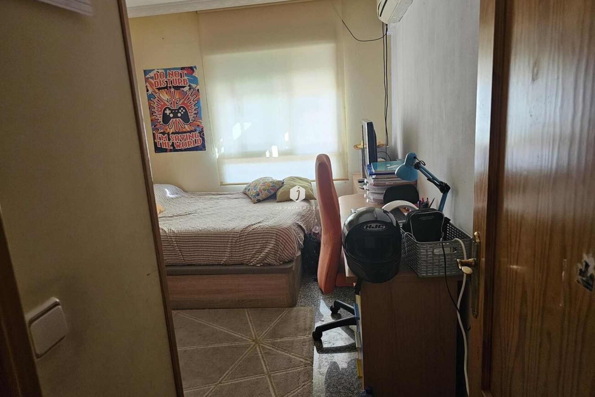 Z drugiej ręki - Daszek -
Torrevieja - CENTRE