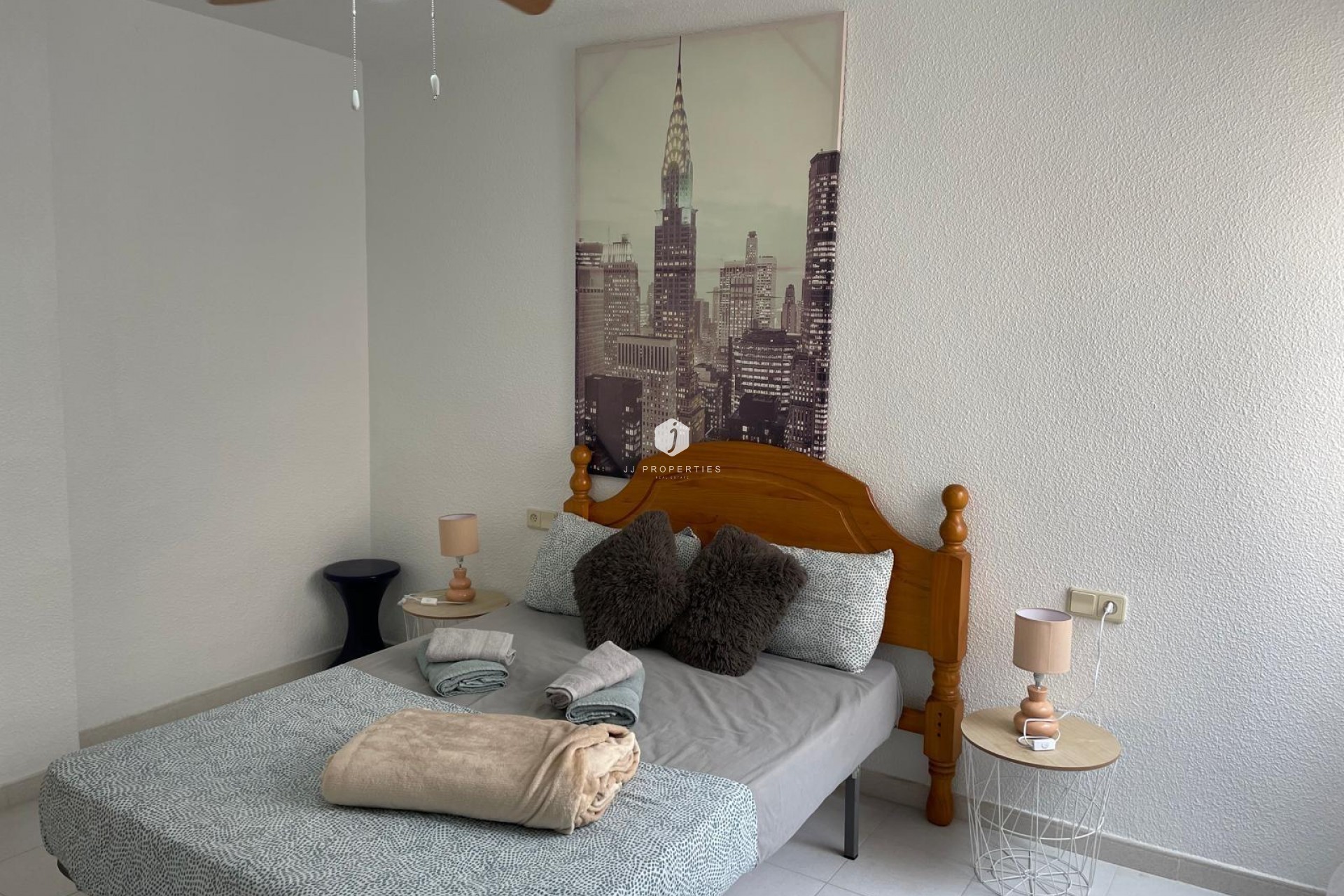 Z drugiej ręki - Daszek -
Torrevieja - Centro