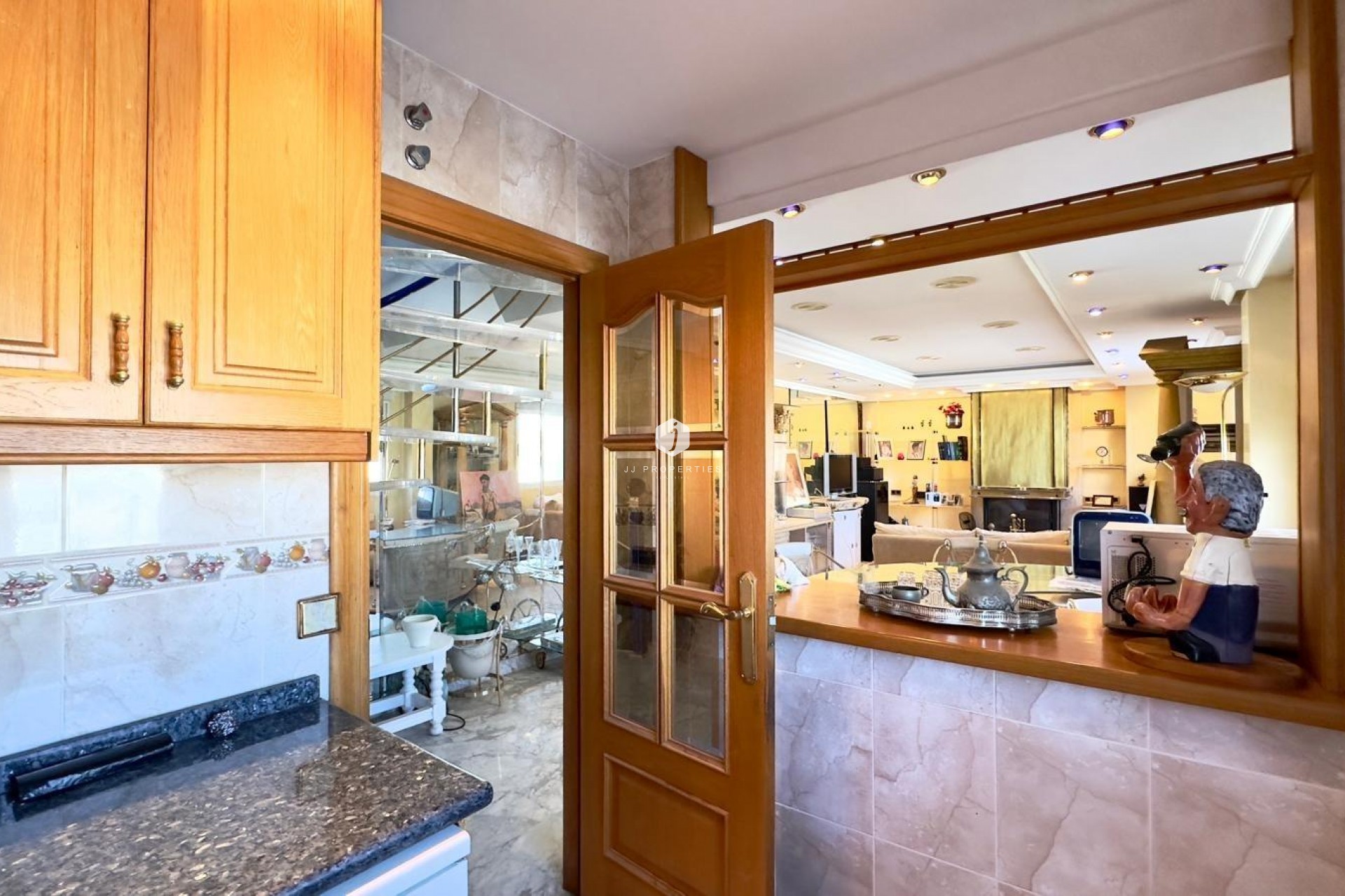 Z drugiej ręki - Daszek -
Torrevieja - Centro