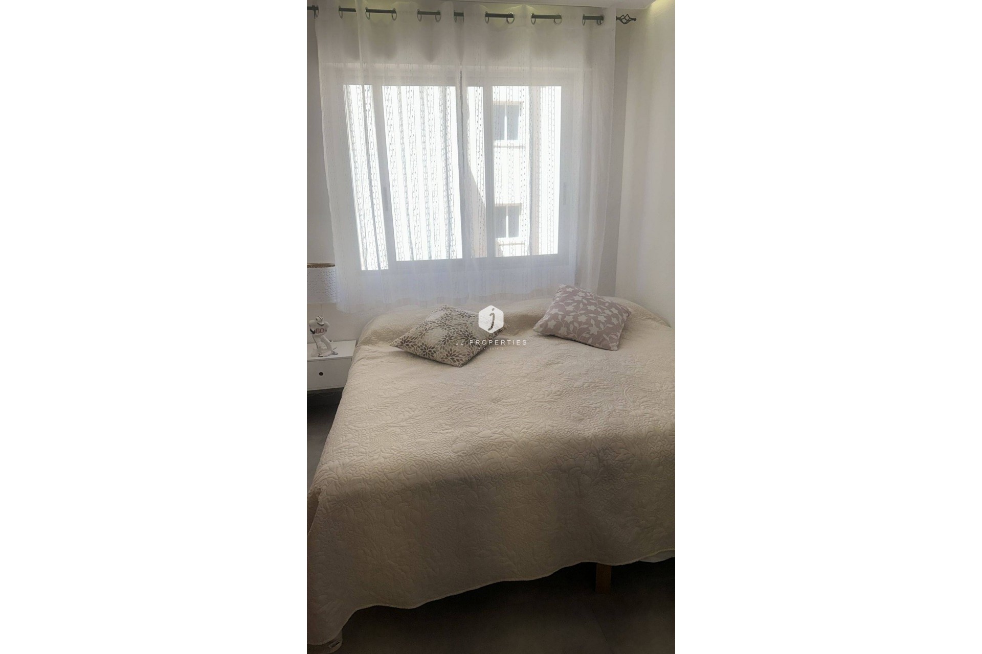 Z drugiej ręki - Daszek -
Torrevieja - Centro