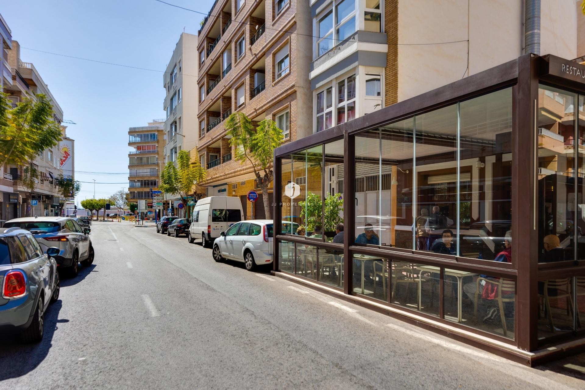 Z drugiej ręki - Daszek -
Torrevieja - Centro