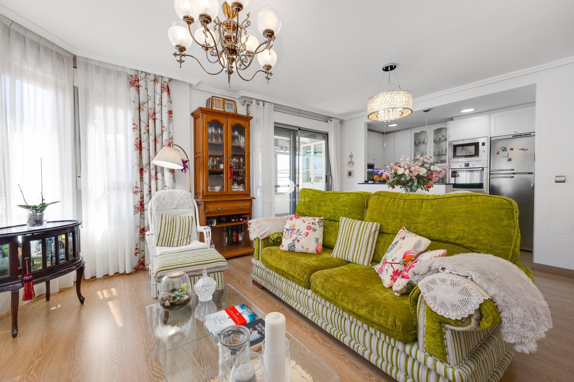 Z drugiej ręki - Daszek -
Torrevieja - Centro