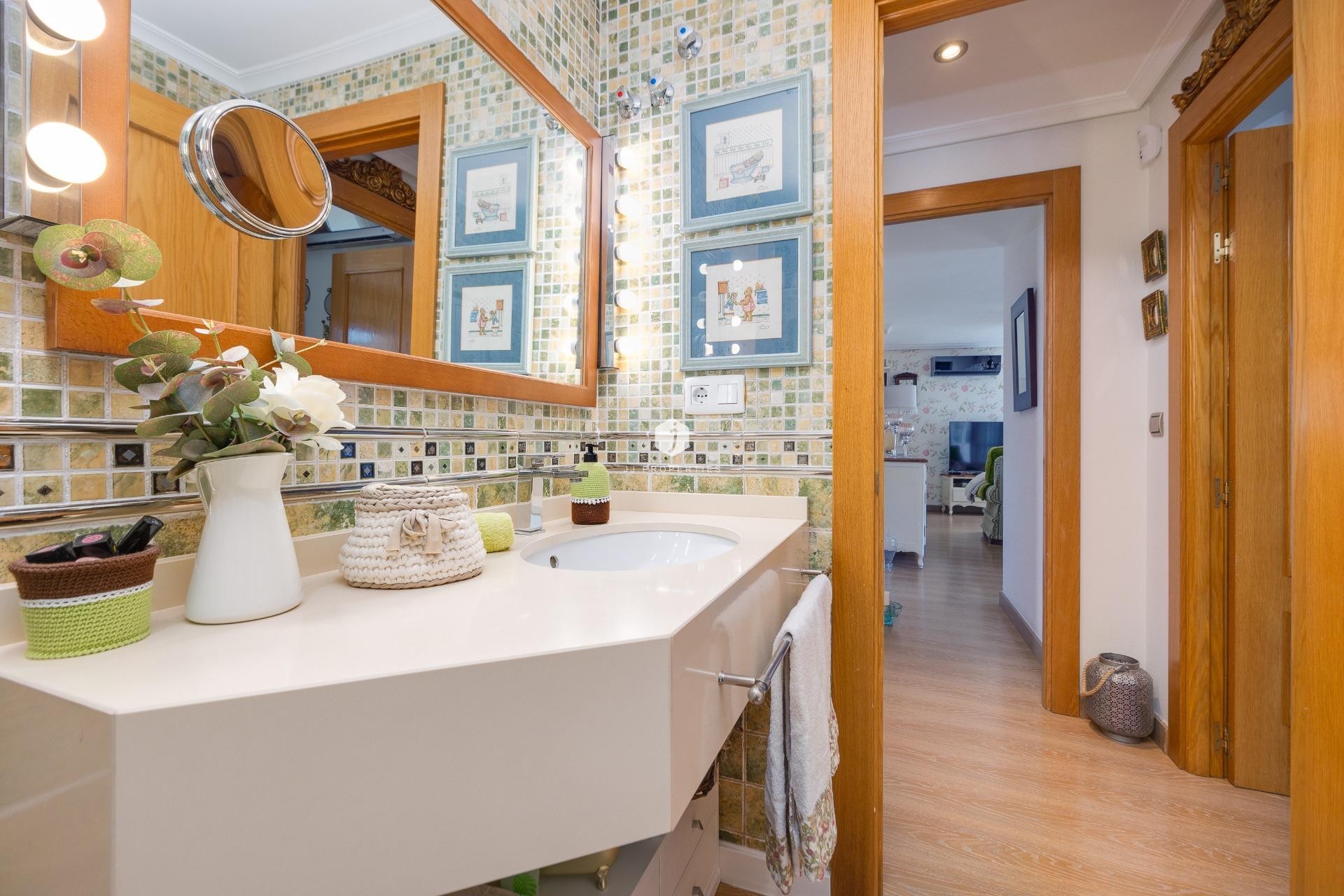 Z drugiej ręki - Daszek -
Torrevieja - Centro