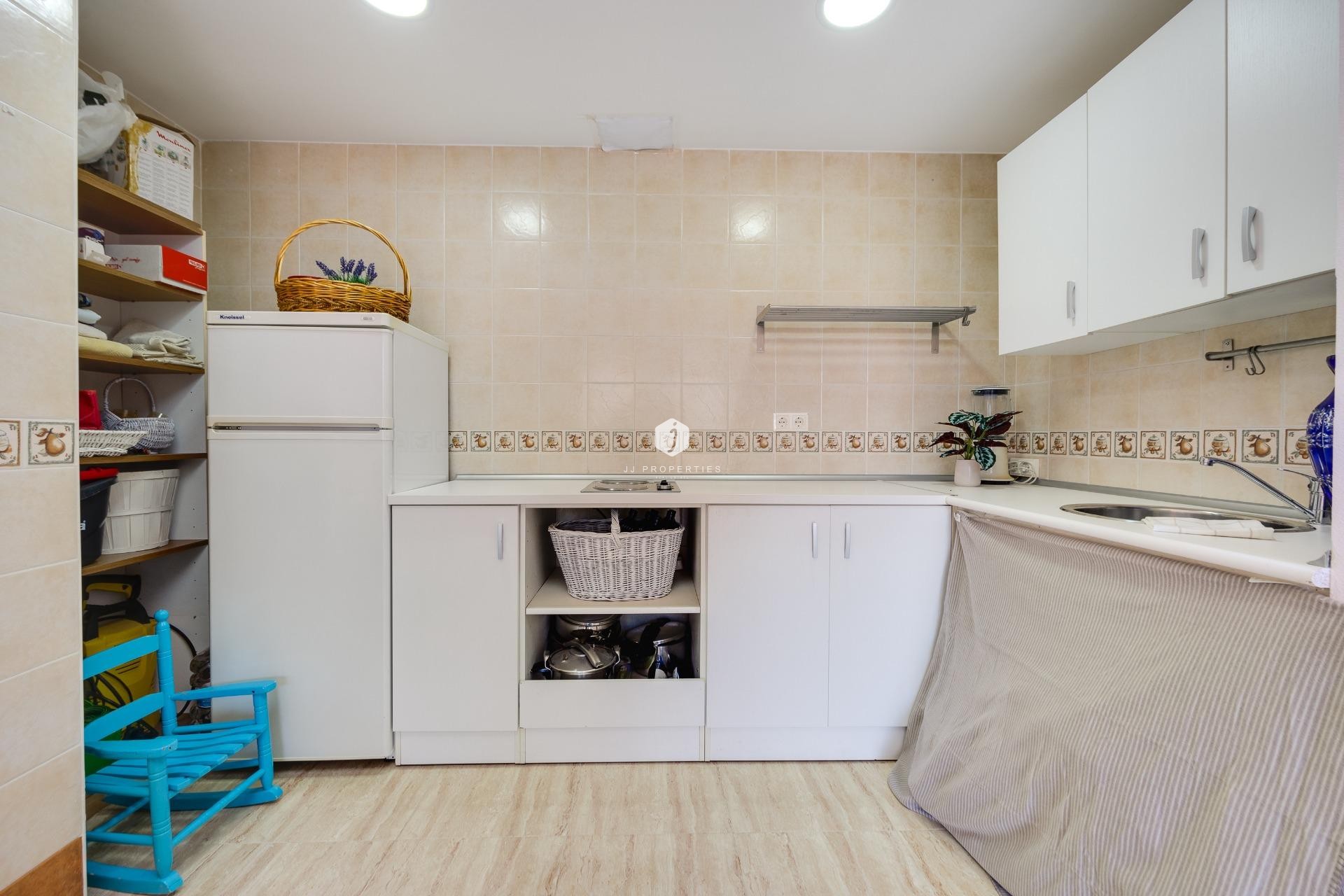Z drugiej ręki - Daszek -
Torrevieja - Centro