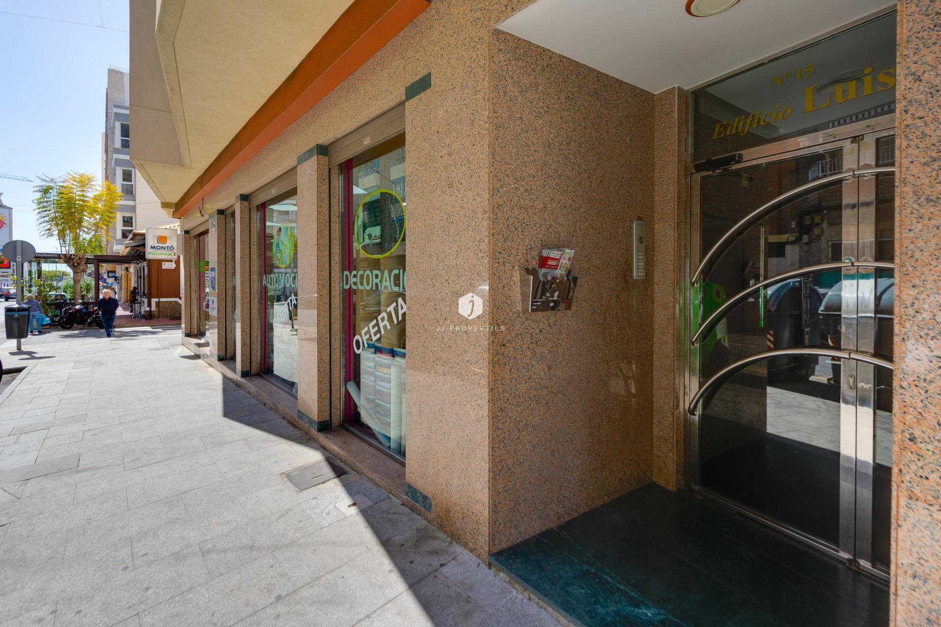 Z drugiej ręki - Daszek -
Torrevieja - Centro