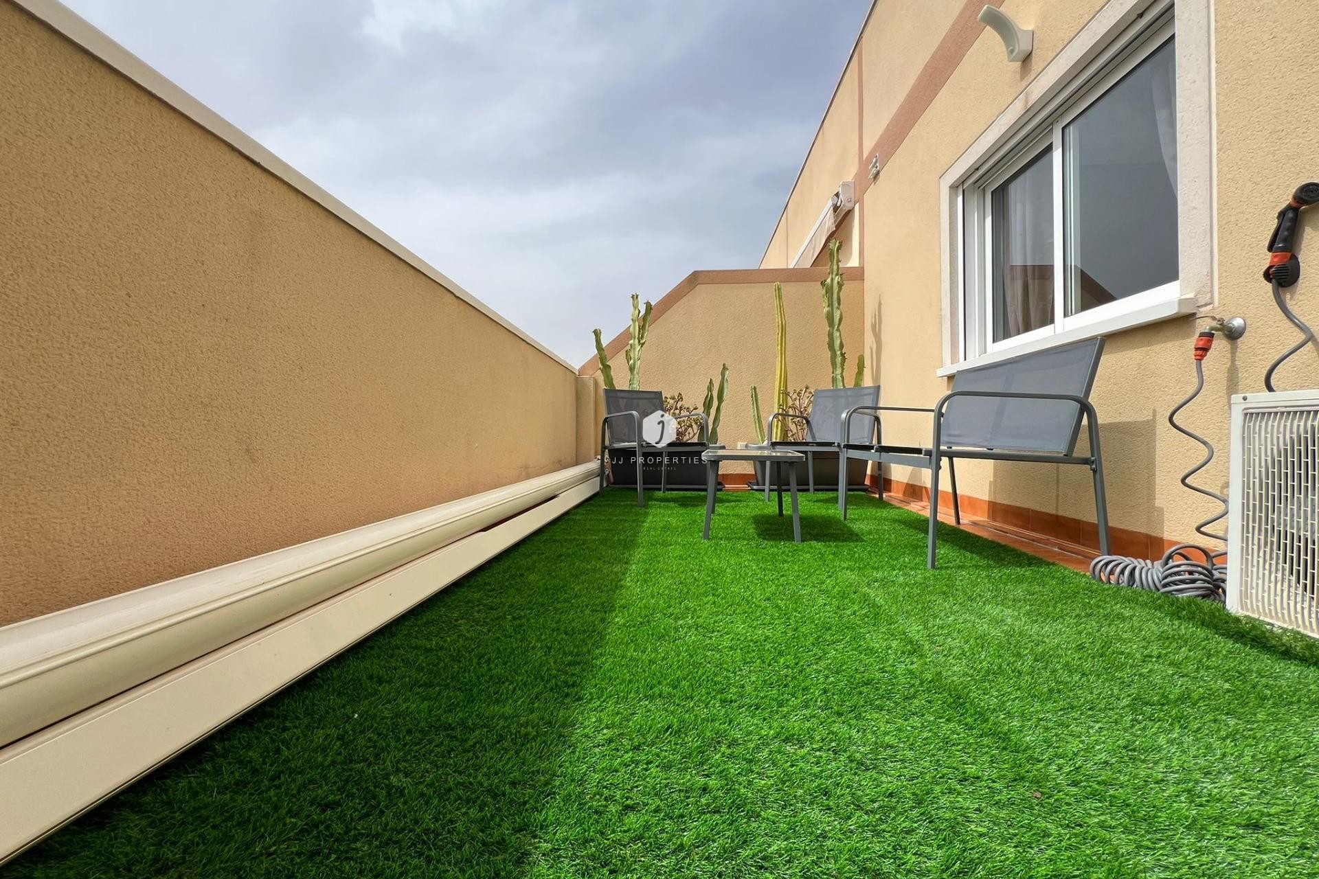 Z drugiej ręki - Daszek -
Torrevieja - Centro