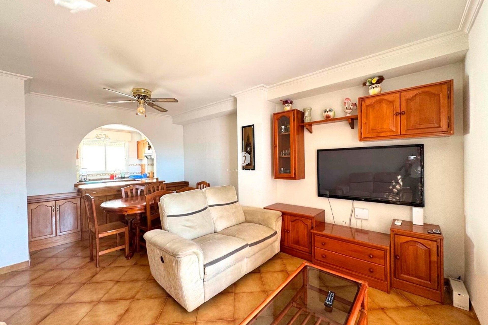 Z drugiej ręki - Daszek -
Torrevieja - Costa Blanca