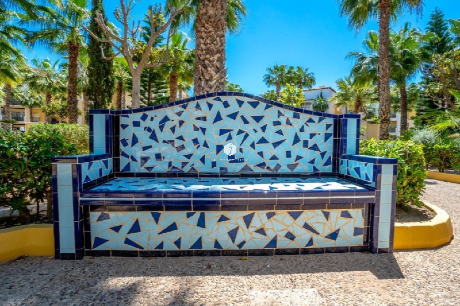 Z drugiej ręki - Daszek -
Torrevieja - Costa Blanca