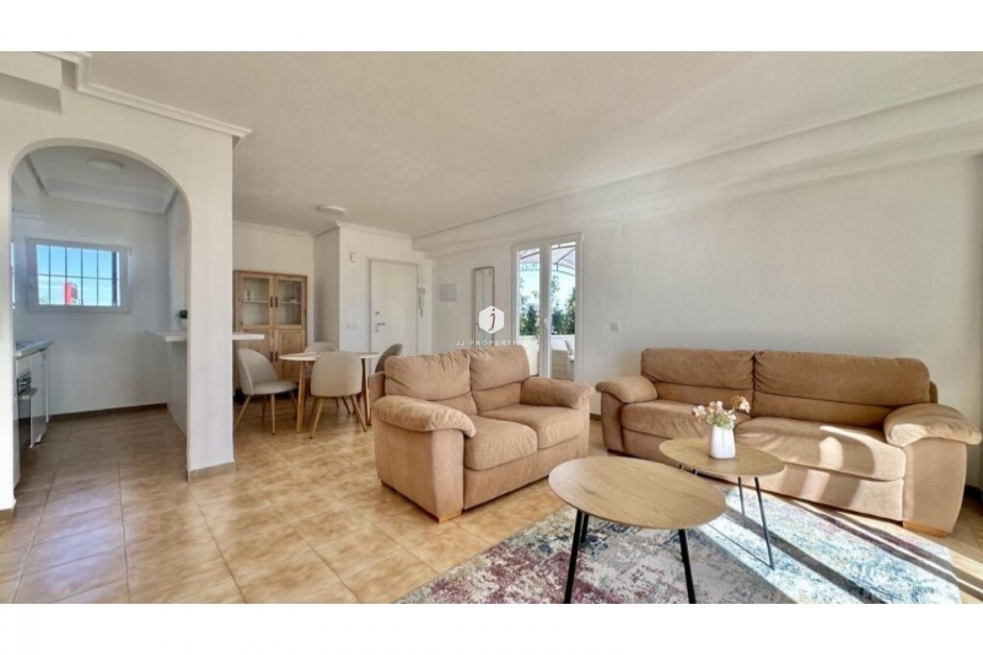 Z drugiej ręki - Daszek -
Torrevieja - Costa Blanca