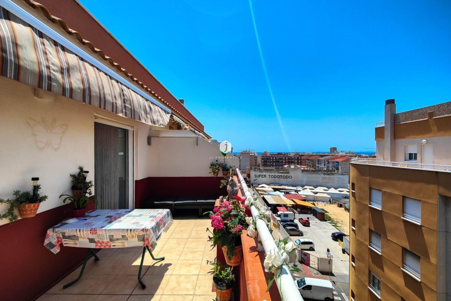 Z drugiej ręki - Daszek -
Torrevieja - Costa Blanca