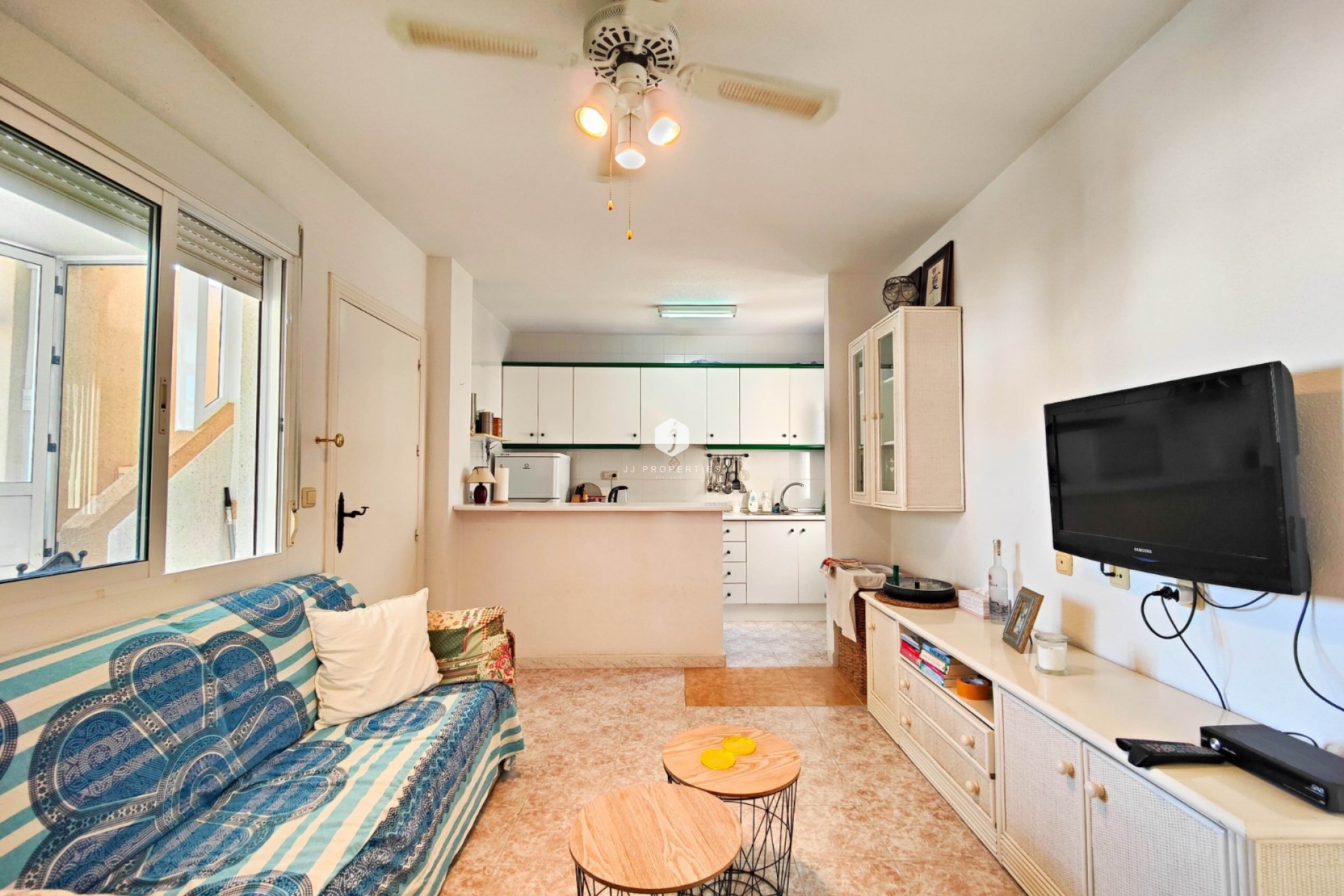 Z drugiej ręki - Daszek -
Torrevieja - Costa Blanca