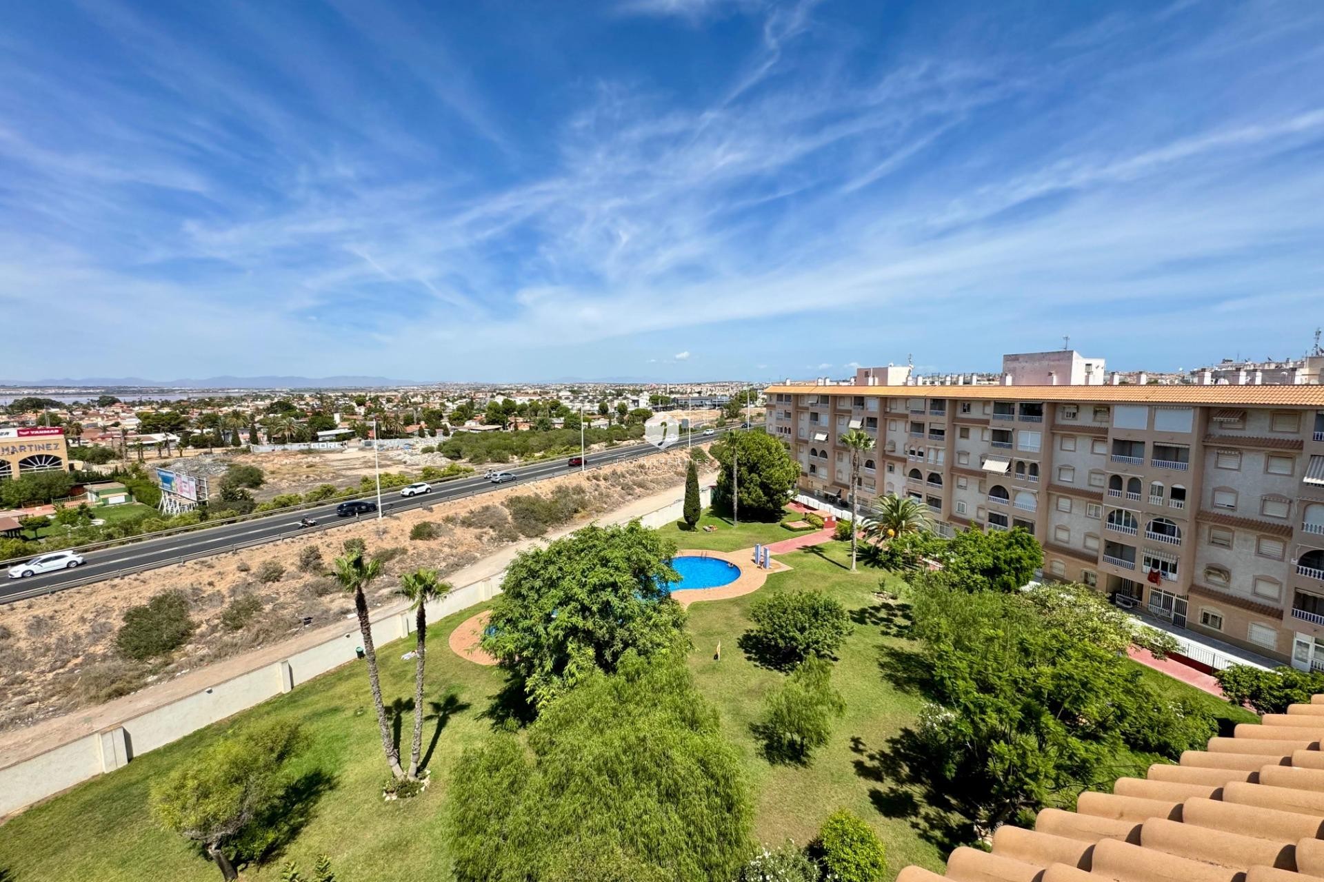 Z drugiej ręki - Daszek -
Torrevieja - Costa Blanca