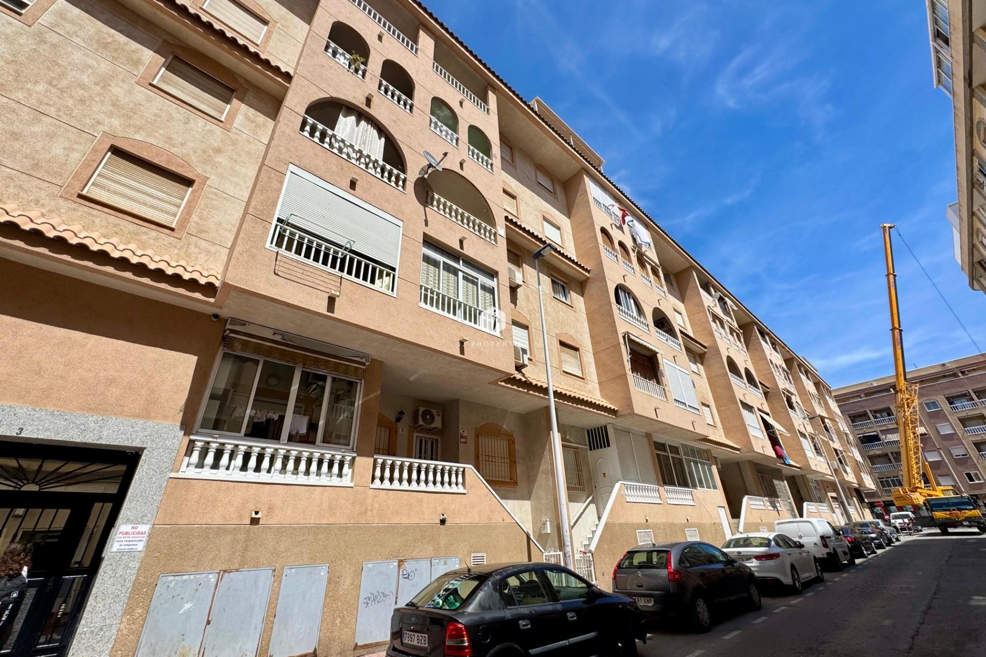 Z drugiej ręki - Daszek -
Torrevieja - Costa Blanca
