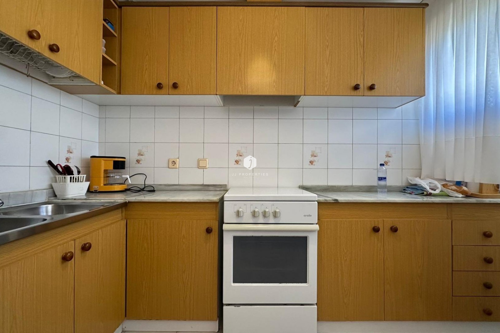 Z drugiej ręki - Daszek -
Torrevieja - Estacion de autobuses