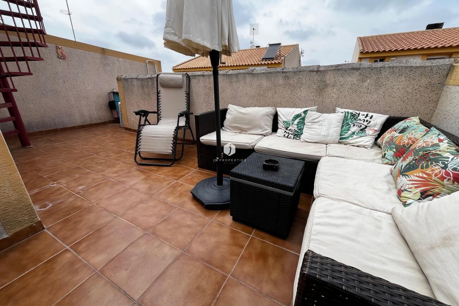 Z drugiej ręki - Daszek -
Torrevieja - La Florida