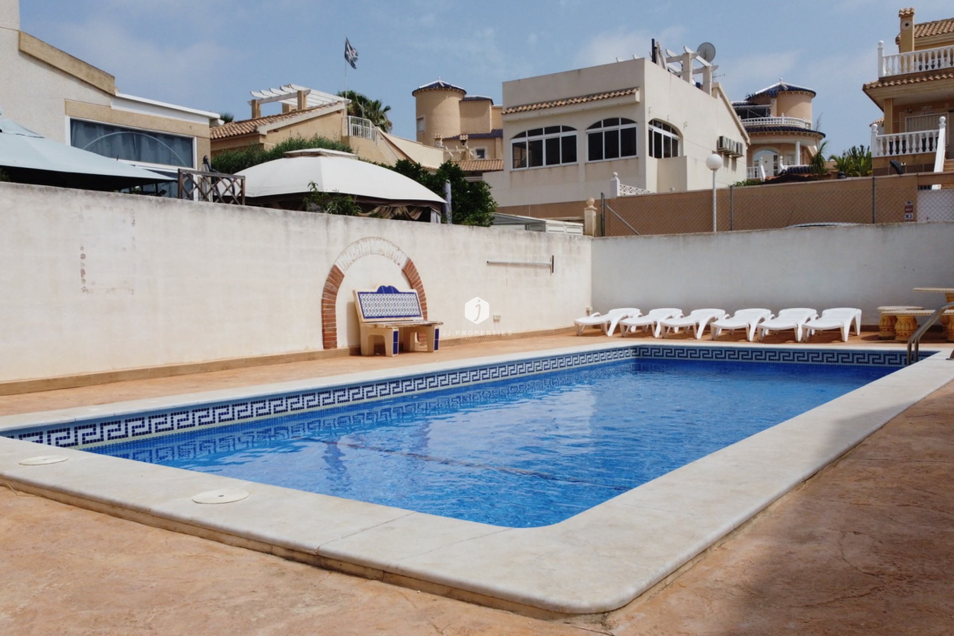Z drugiej ręki - Daszek -
Torrevieja - La Florida