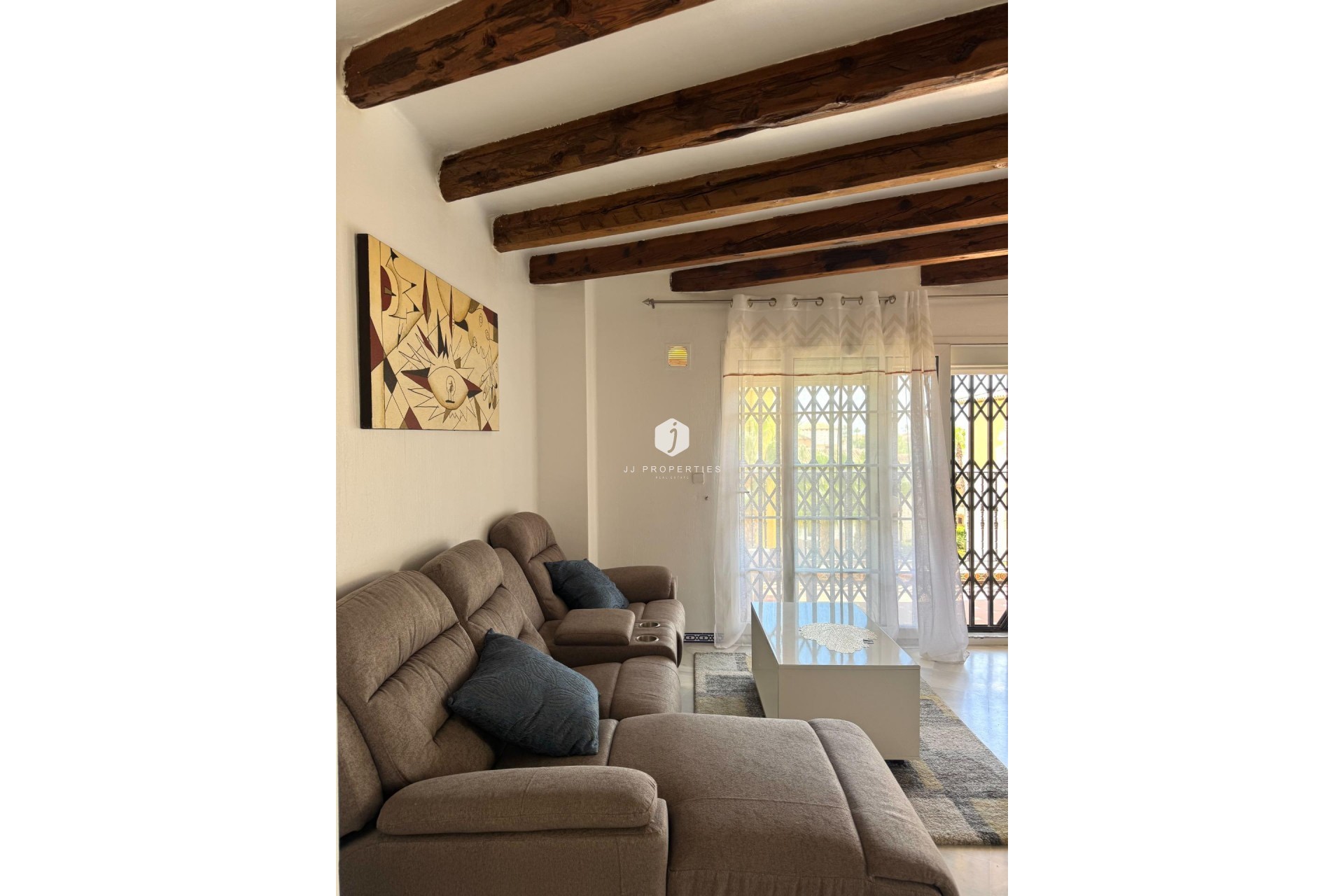 Z drugiej ręki - Daszek -
Torrevieja - Los Frutales