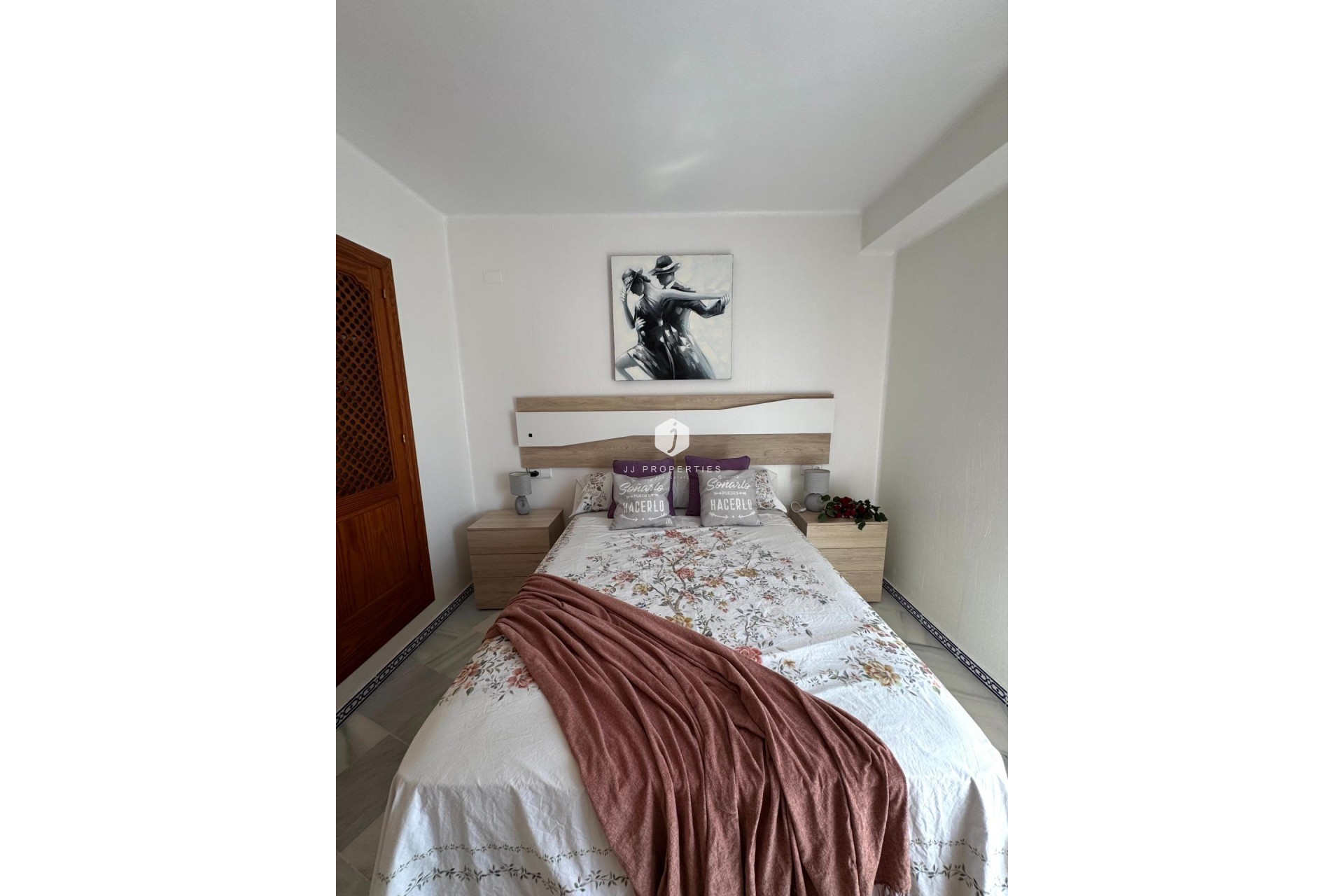 Z drugiej ręki - Daszek -
Torrevieja - Los Frutales