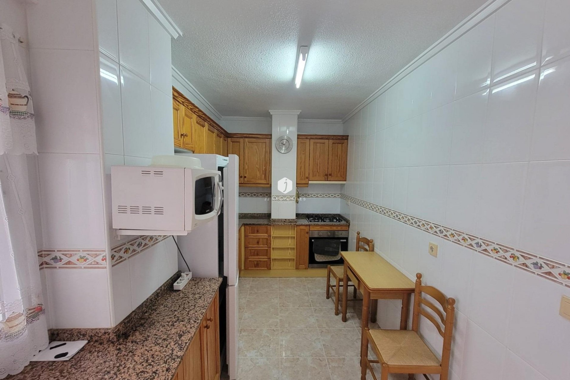 Z drugiej ręki - Daszek -
Torrevieja - Playa de los Locos