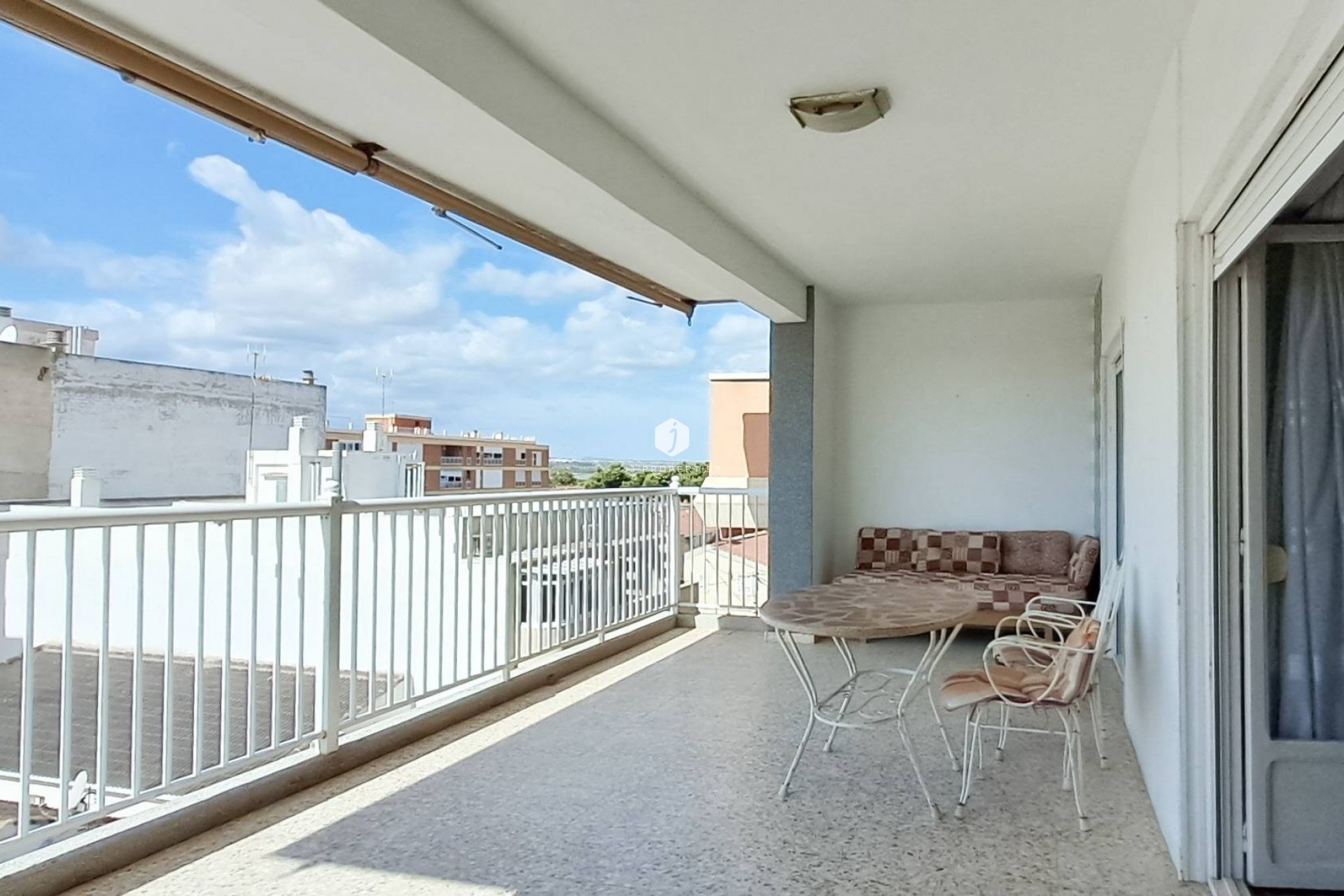 Z drugiej ręki - Daszek -
Torrevieja - Playa de los Naufragos