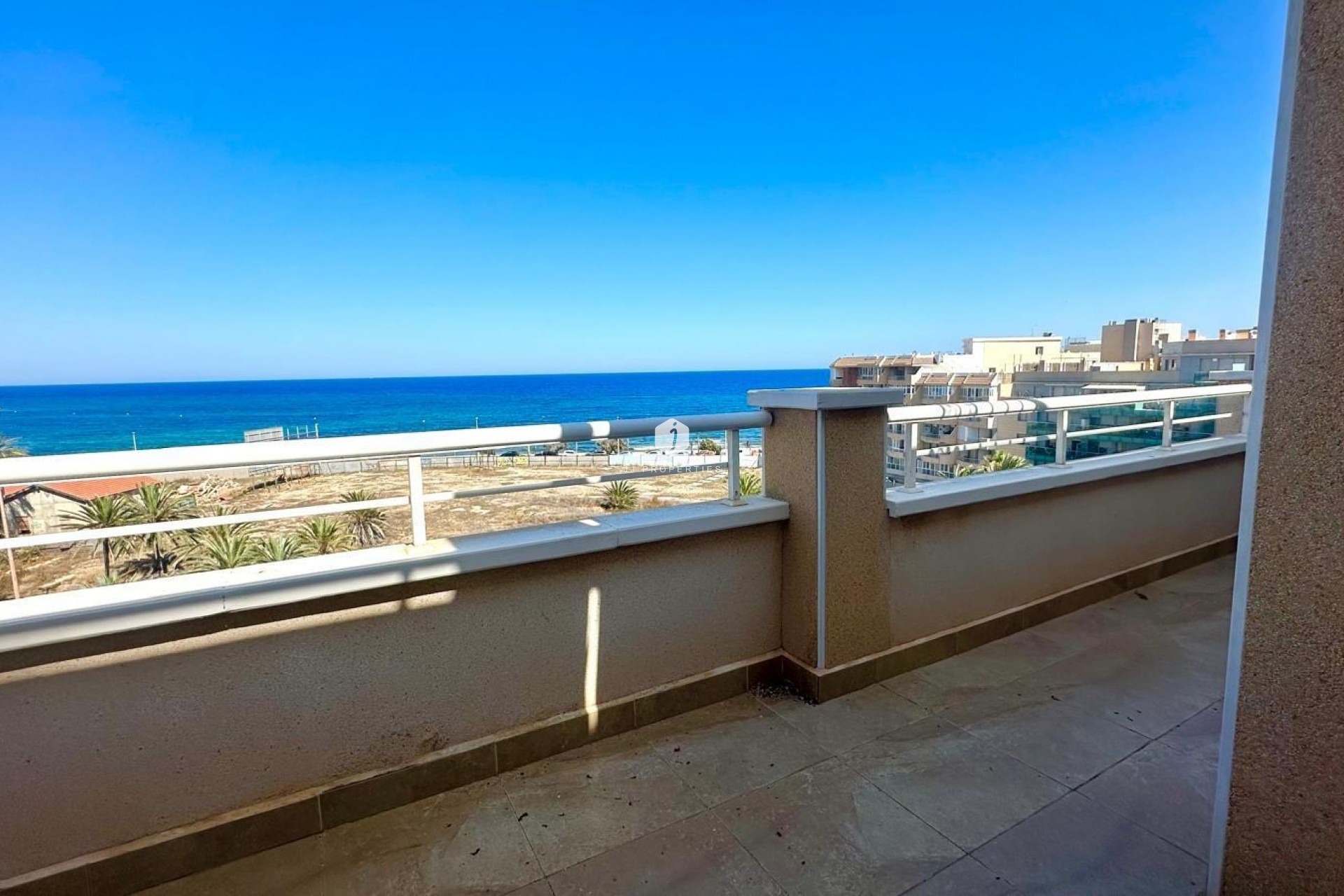 Z drugiej ręki - Daszek -
Torrevieja - Playa del Cura