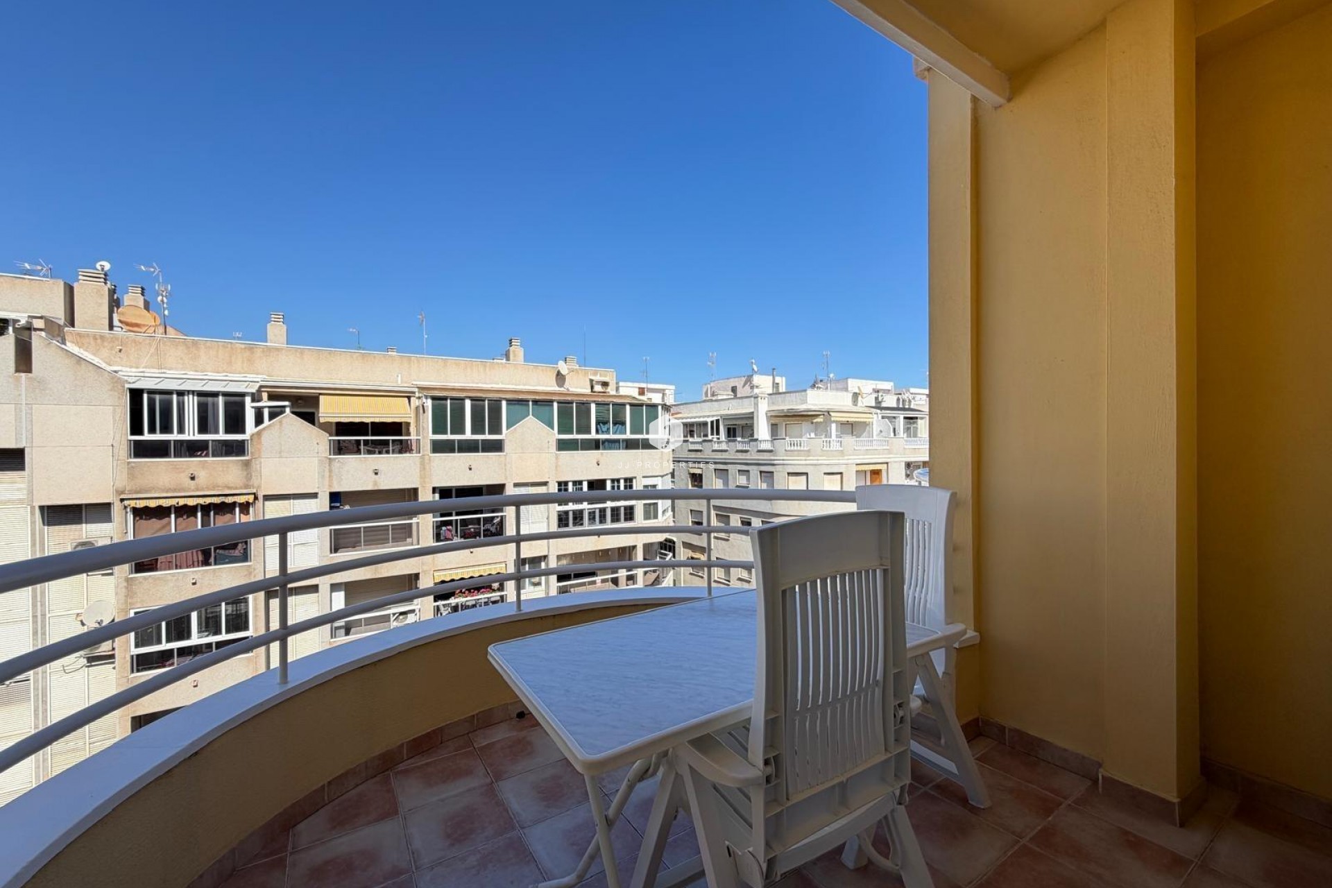 Z drugiej ręki - Daszek -
Torrevieja - Playa del Cura