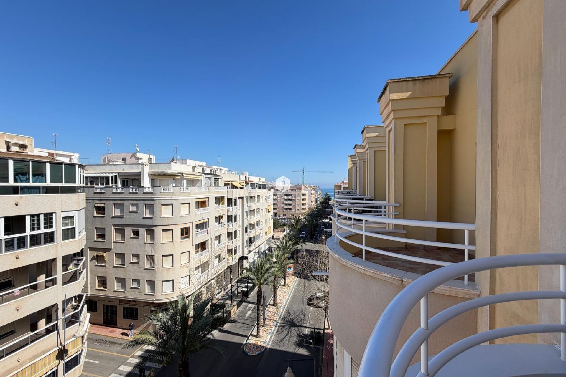 Z drugiej ręki - Daszek -
Torrevieja - Playa del Cura