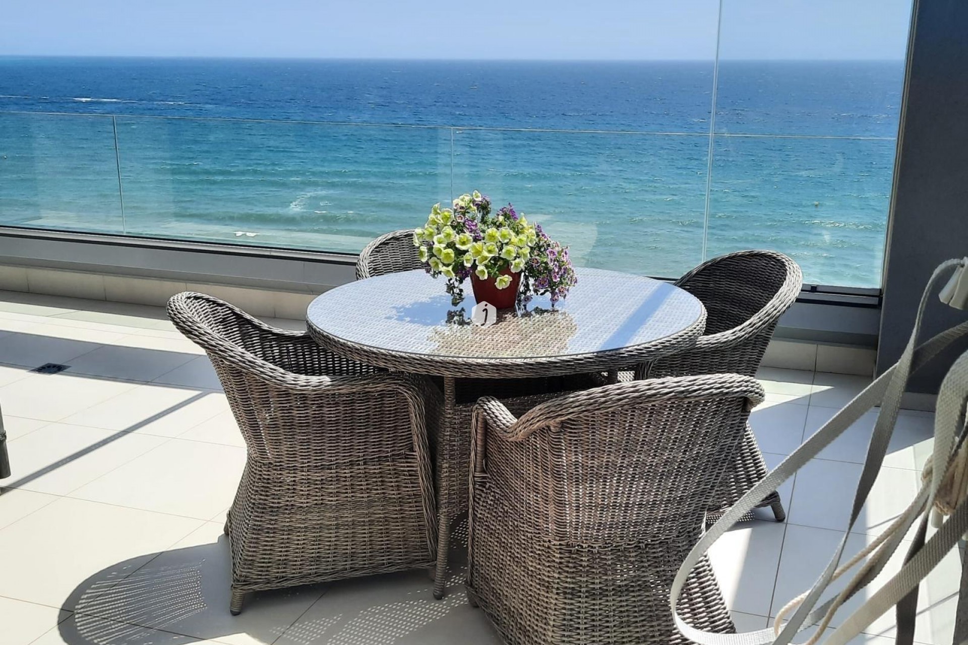 Z drugiej ręki - Daszek -
Torrevieja - Punta prima