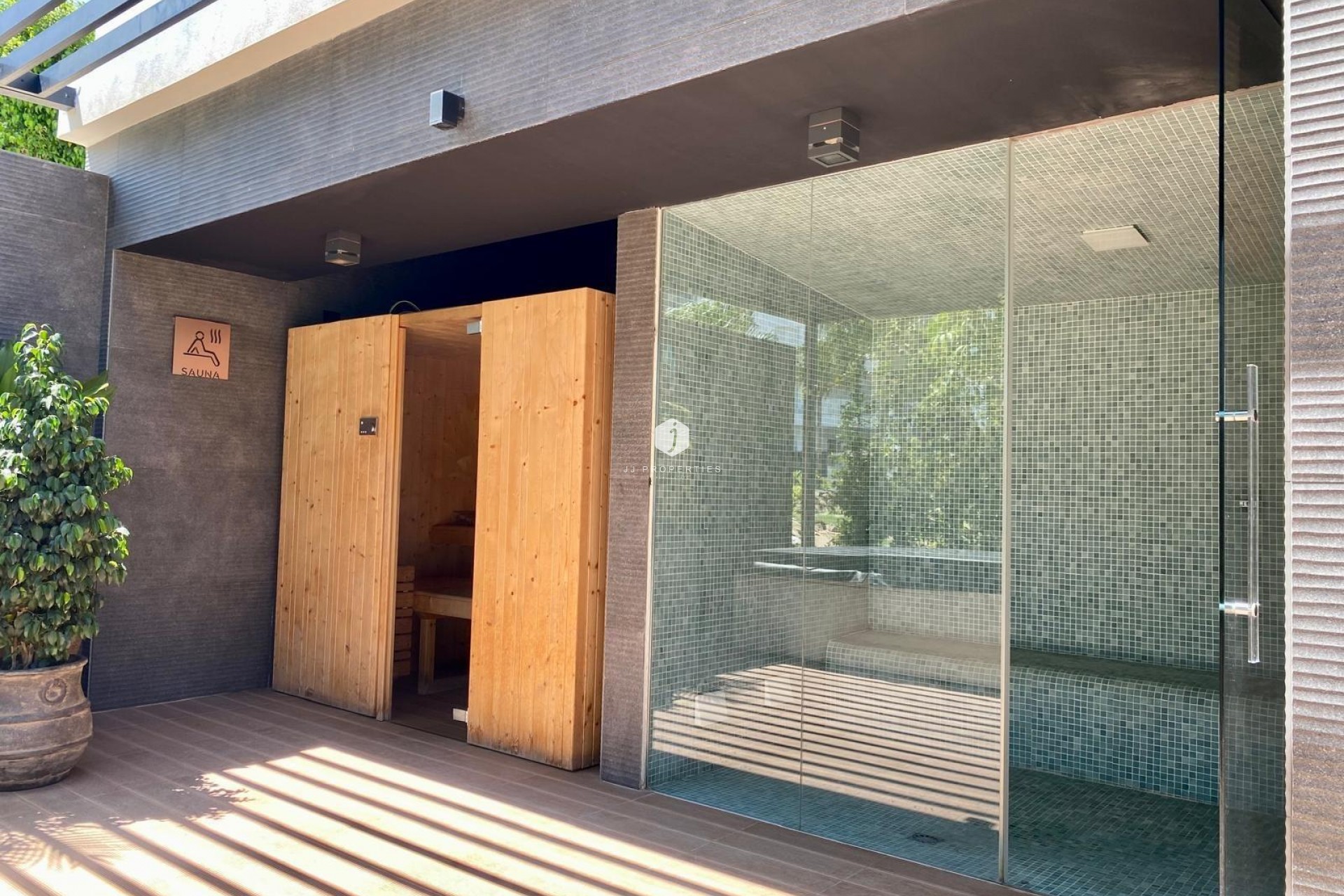 Z drugiej ręki - Daszek -
Torrevieja - Punta prima