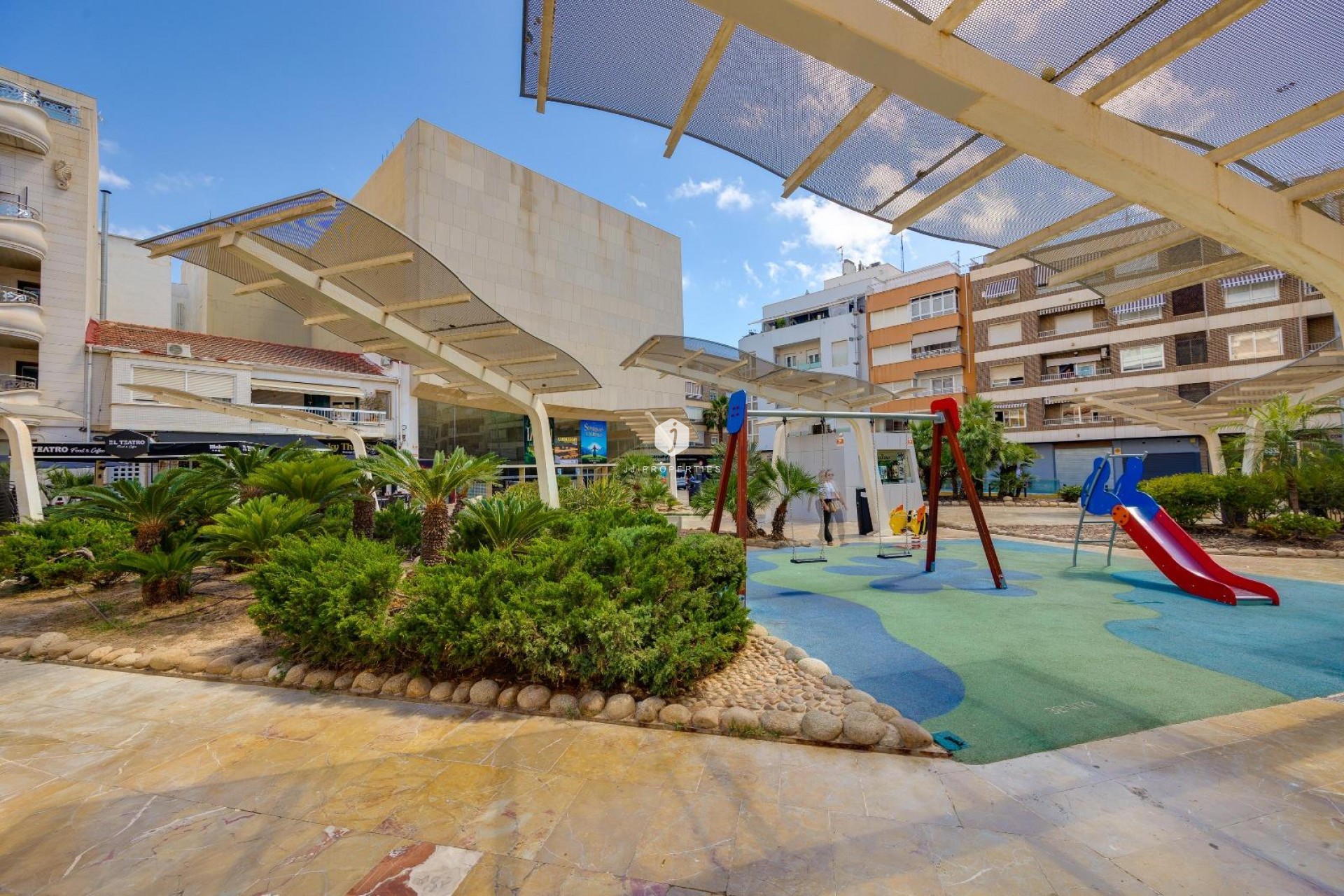 Z drugiej ręki - Daszek -
Torrevieja