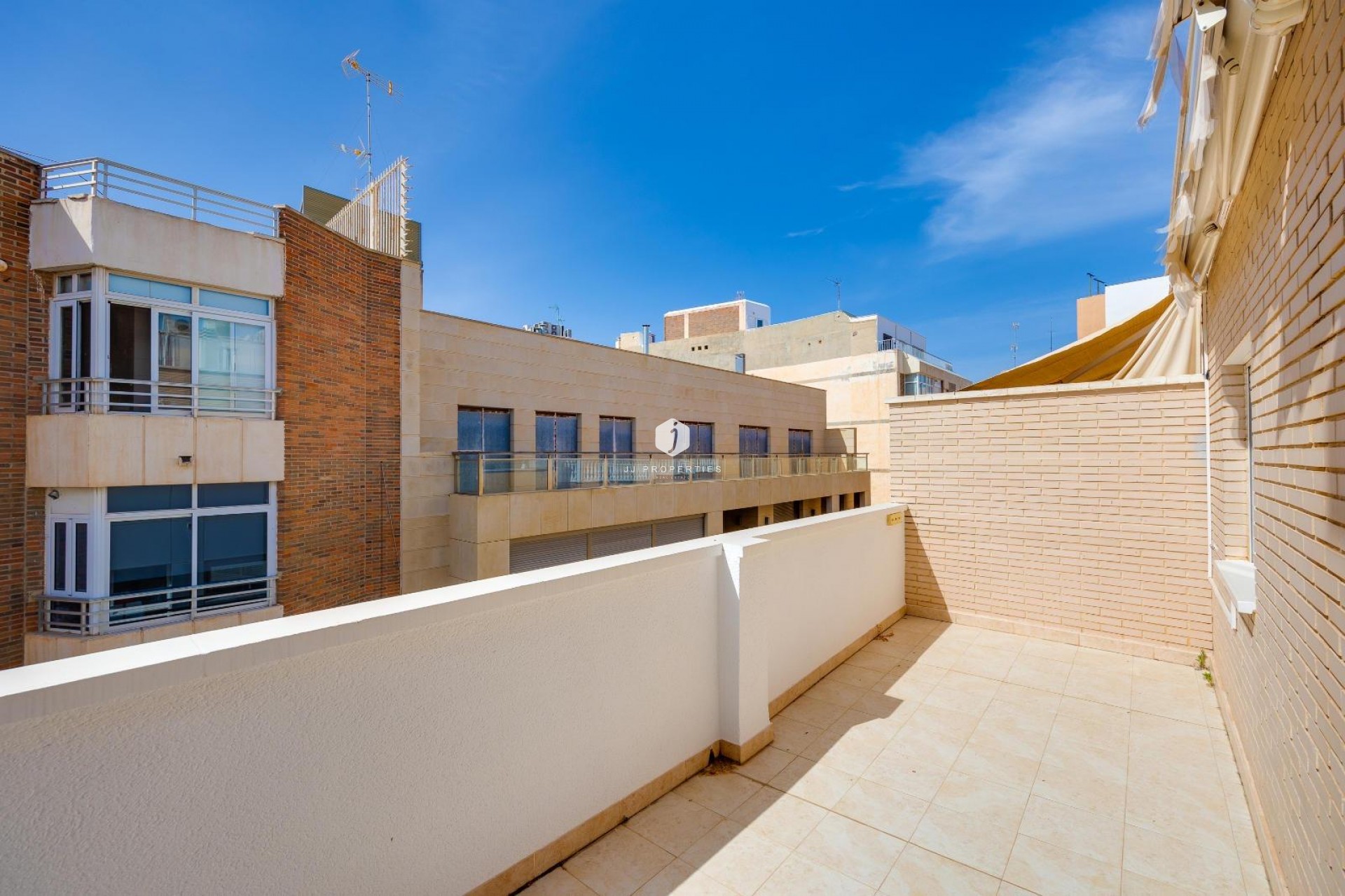 Z drugiej ręki - Daszek -
Torrevieja