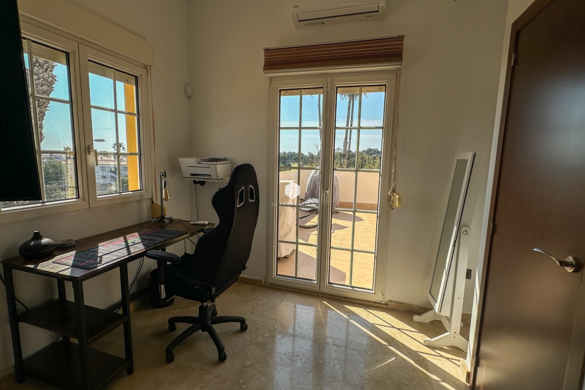 Z drugiej ręki - Dupleks -
Orihuela Costa - Costa Blanca