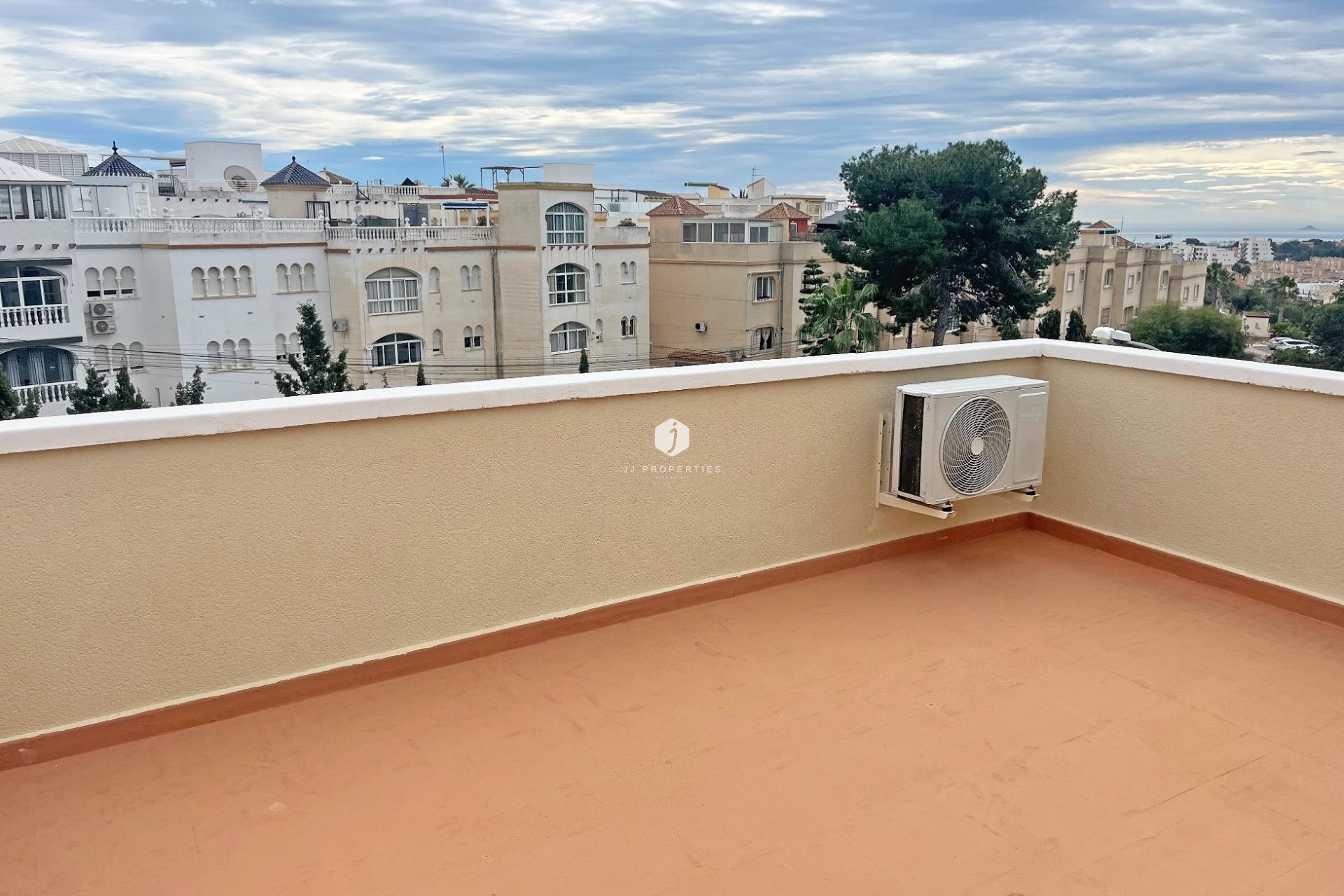 Z drugiej ręki - Dupleks -
San Miguel de Salinas - Las Filipinas