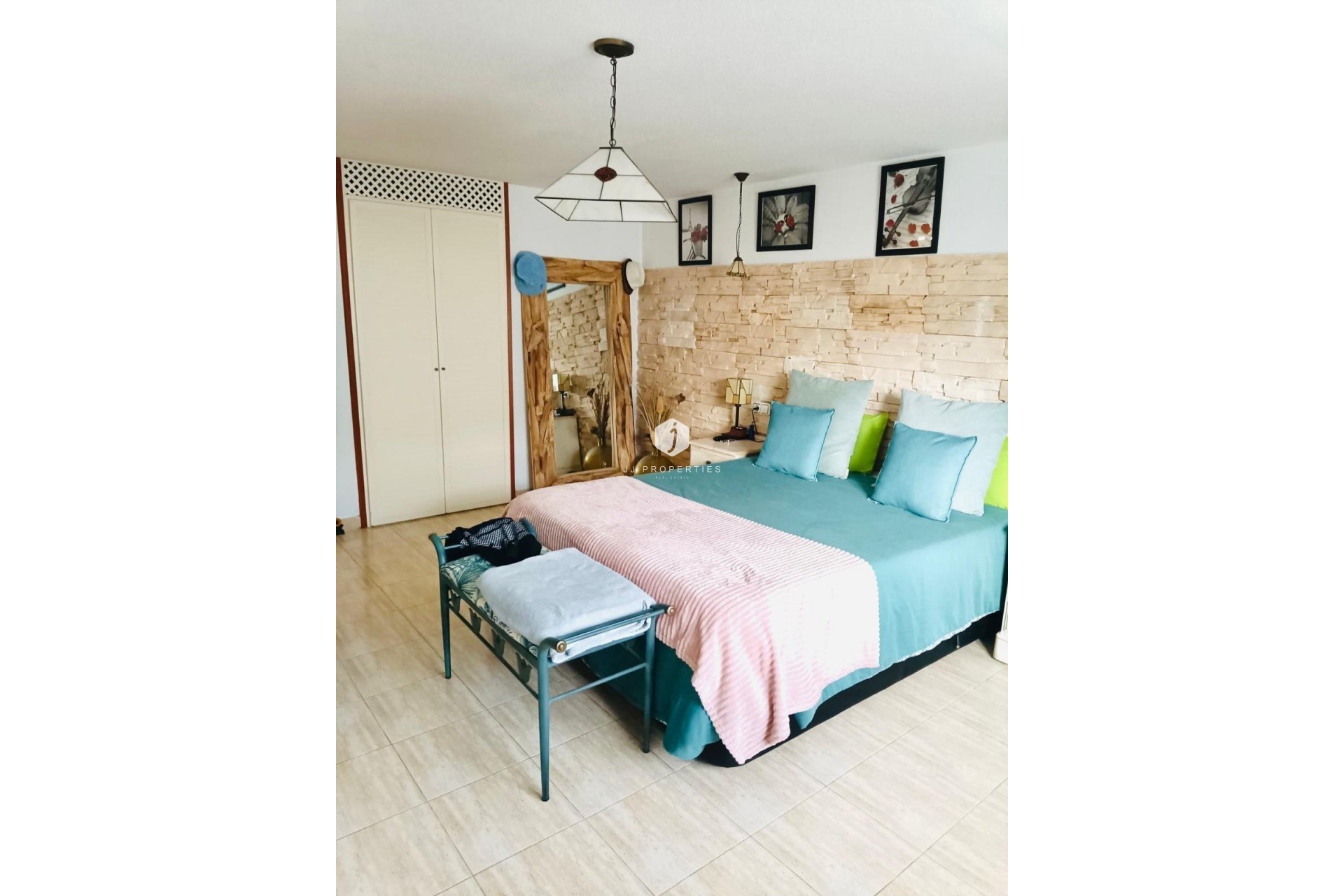 Z drugiej ręki - Dupleks -
Torrevieja - Acequion