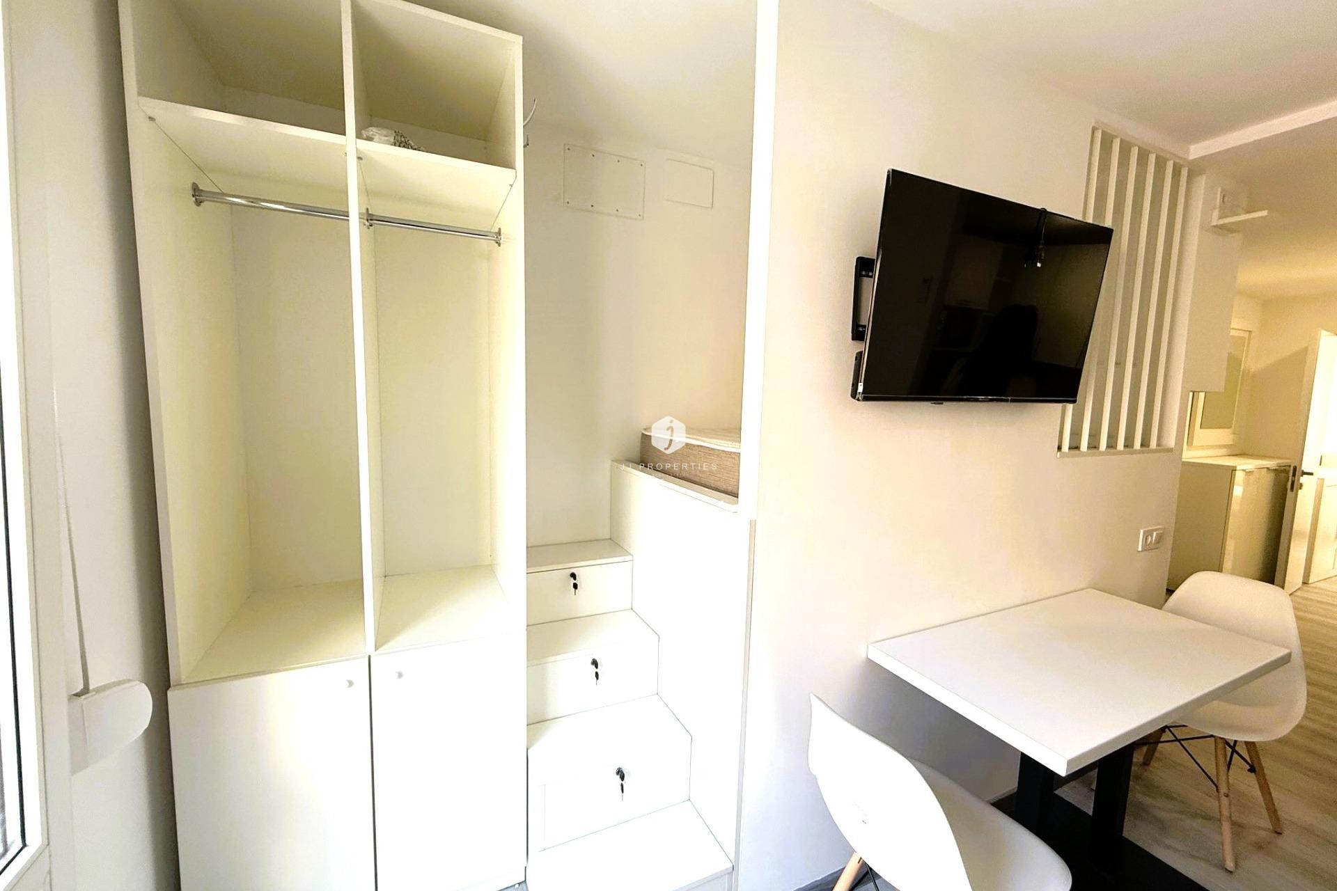 Z drugiej ręki - Dupleks -
Torrevieja - Centro