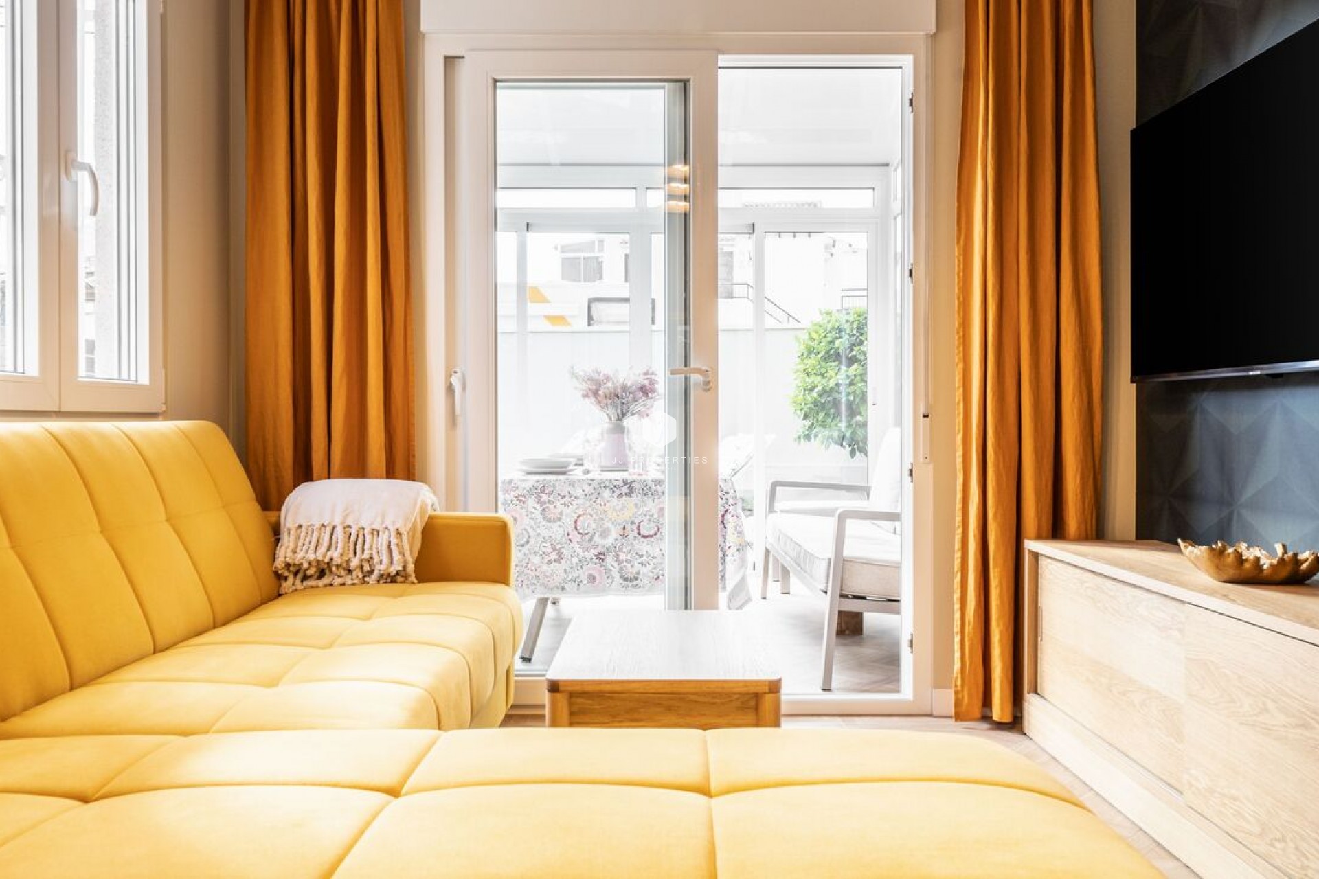 Z drugiej ręki - Dupleks -
Torrevieja - Costa Blanca