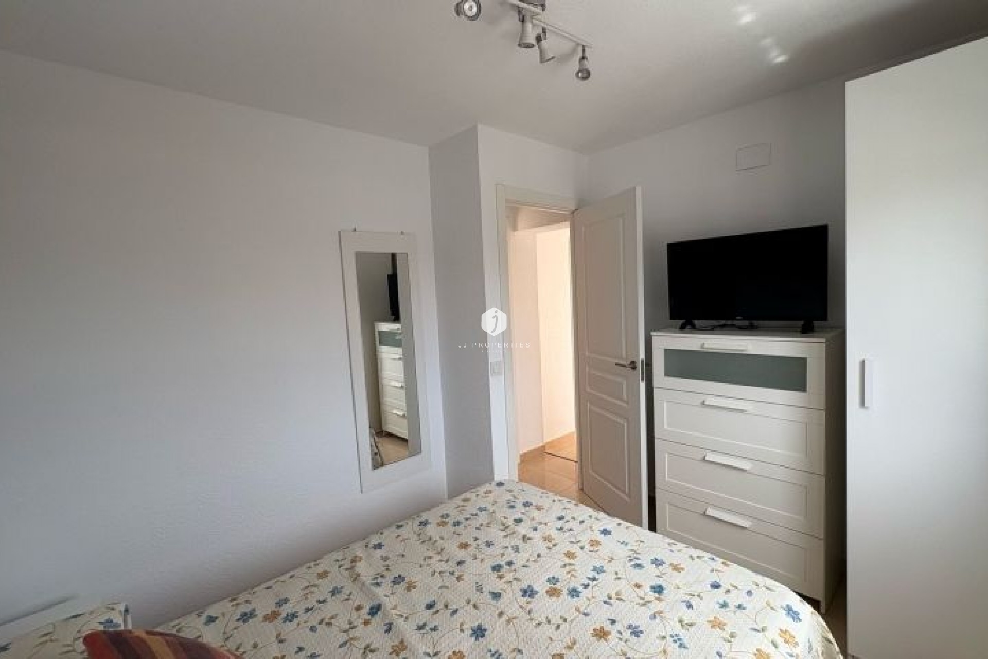 Z drugiej ręki - Dupleks -
Torrevieja - Costa Blanca