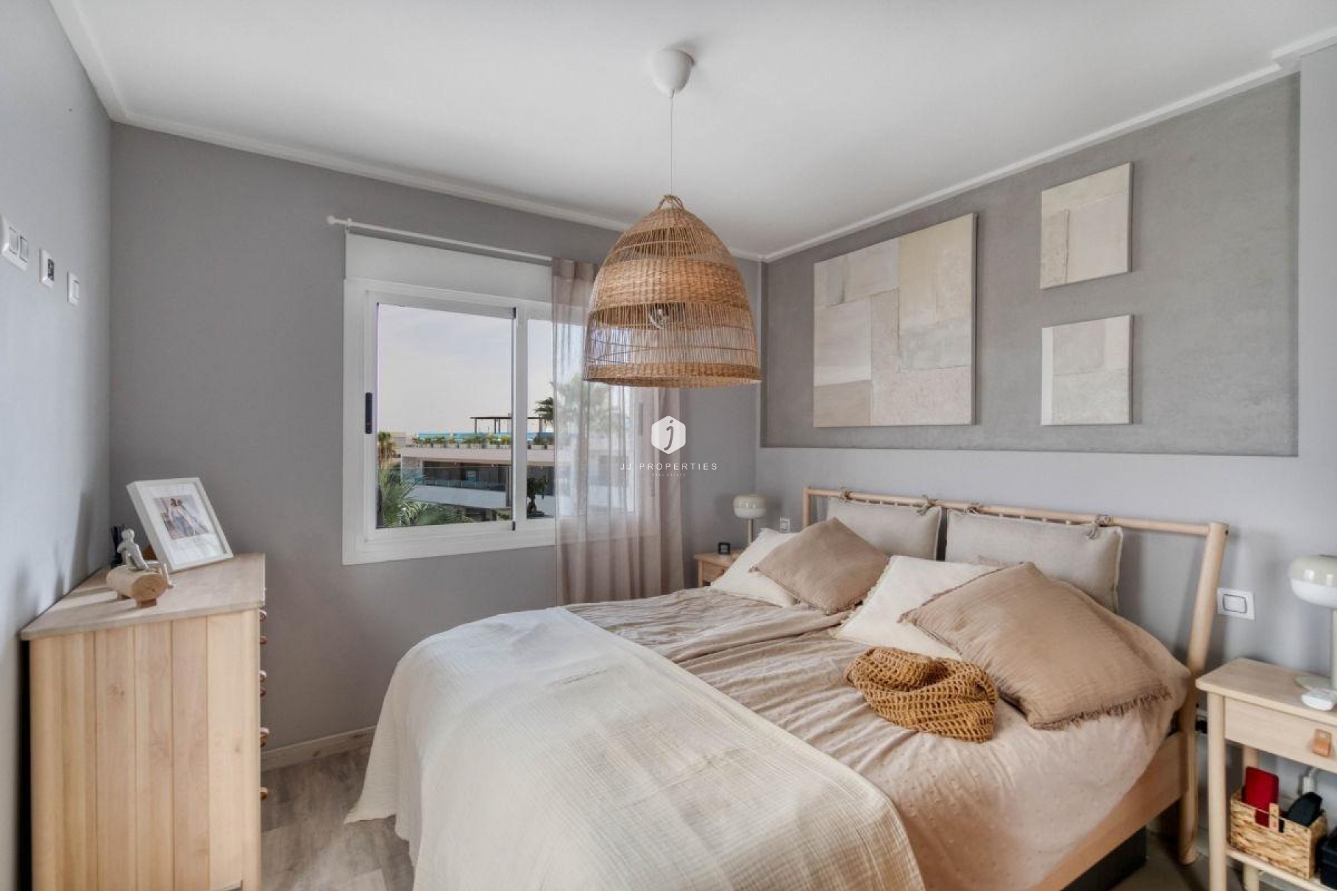 Z drugiej ręki - Dupleks -
Torrevieja - Los Balcones - Los Altos del Edén