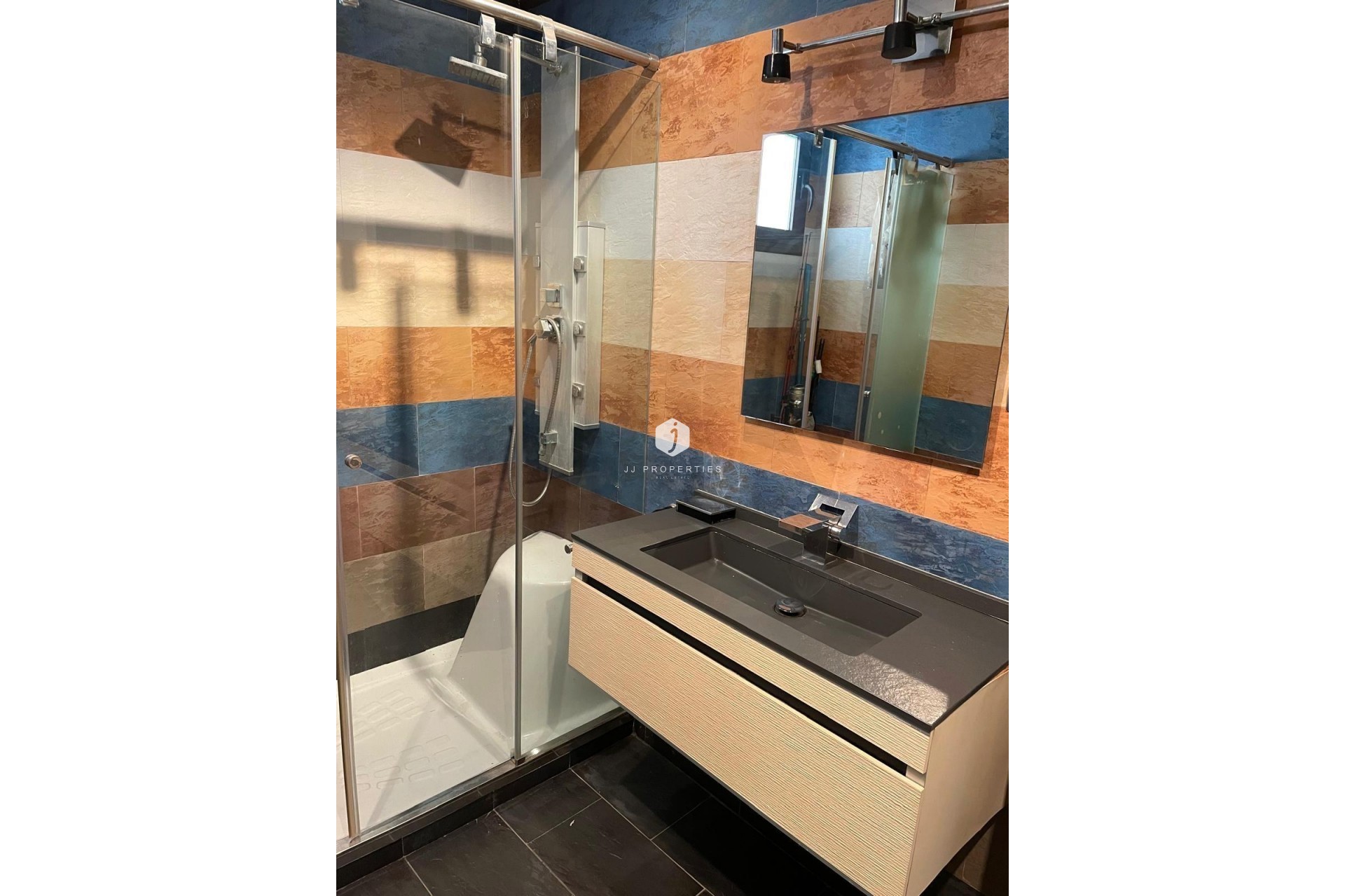 Z drugiej ręki - Dupleks -
Torrevieja - Playa del Cura