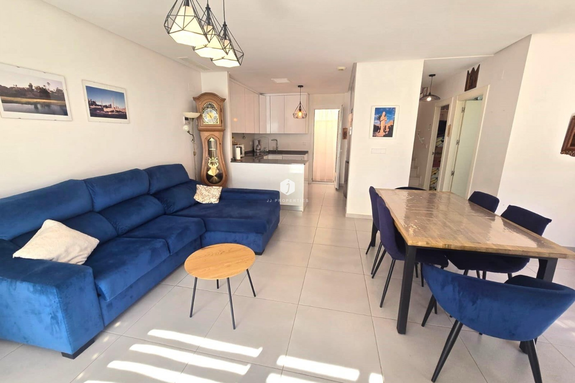 Z drugiej ręki - Dupleks -
Torrevieja - Sector 25