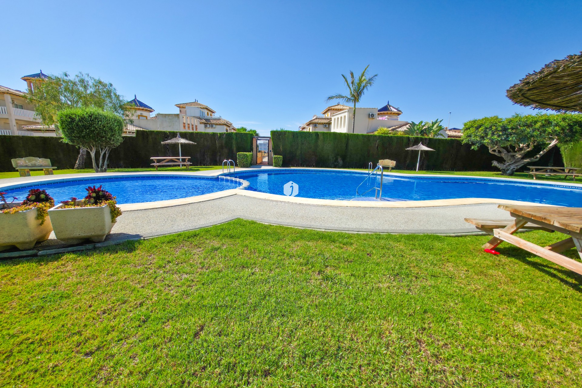 Z drugiej ręki - Mieszkanie w bloku -
Cabo Roig - Costa Blanca