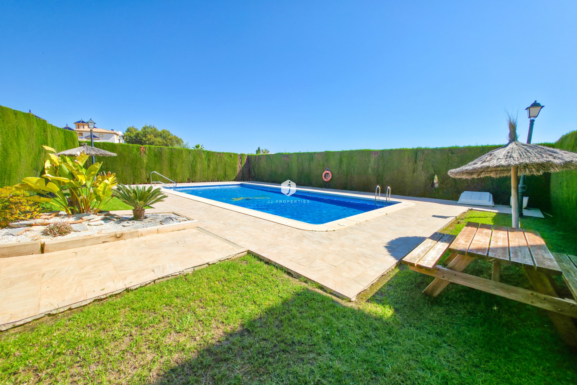 Z drugiej ręki - Mieszkanie w bloku -
Cabo Roig - Costa Blanca