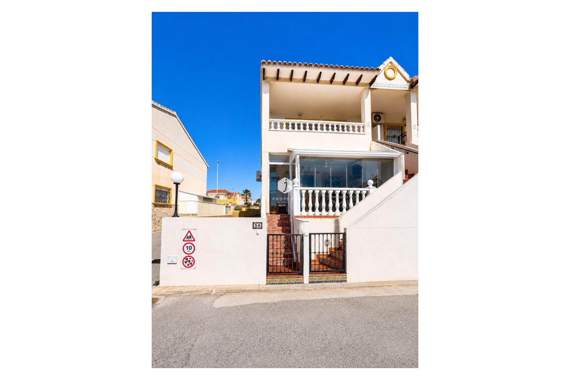 Z drugiej ręki - Mieszkanie w bloku -
Cabo Roig - Costa Blanca