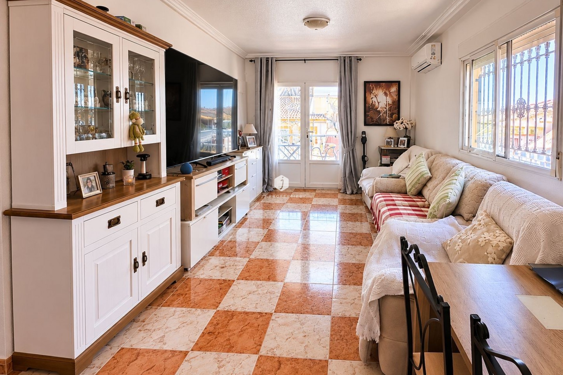 Z drugiej ręki - Mieszkanie w bloku -
Cabo Roig - Costa Blanca