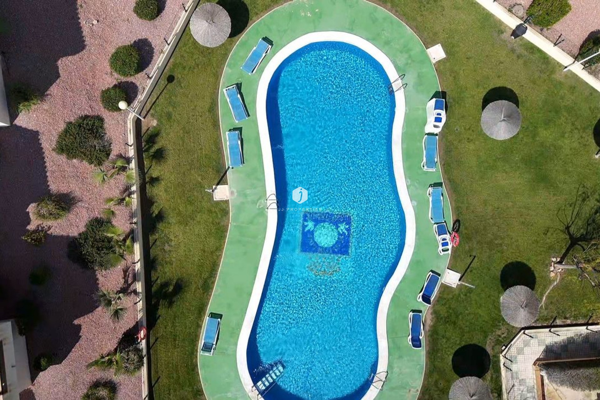 Z drugiej ręki - Mieszkanie w bloku -
Campoamor - Costa Blanca