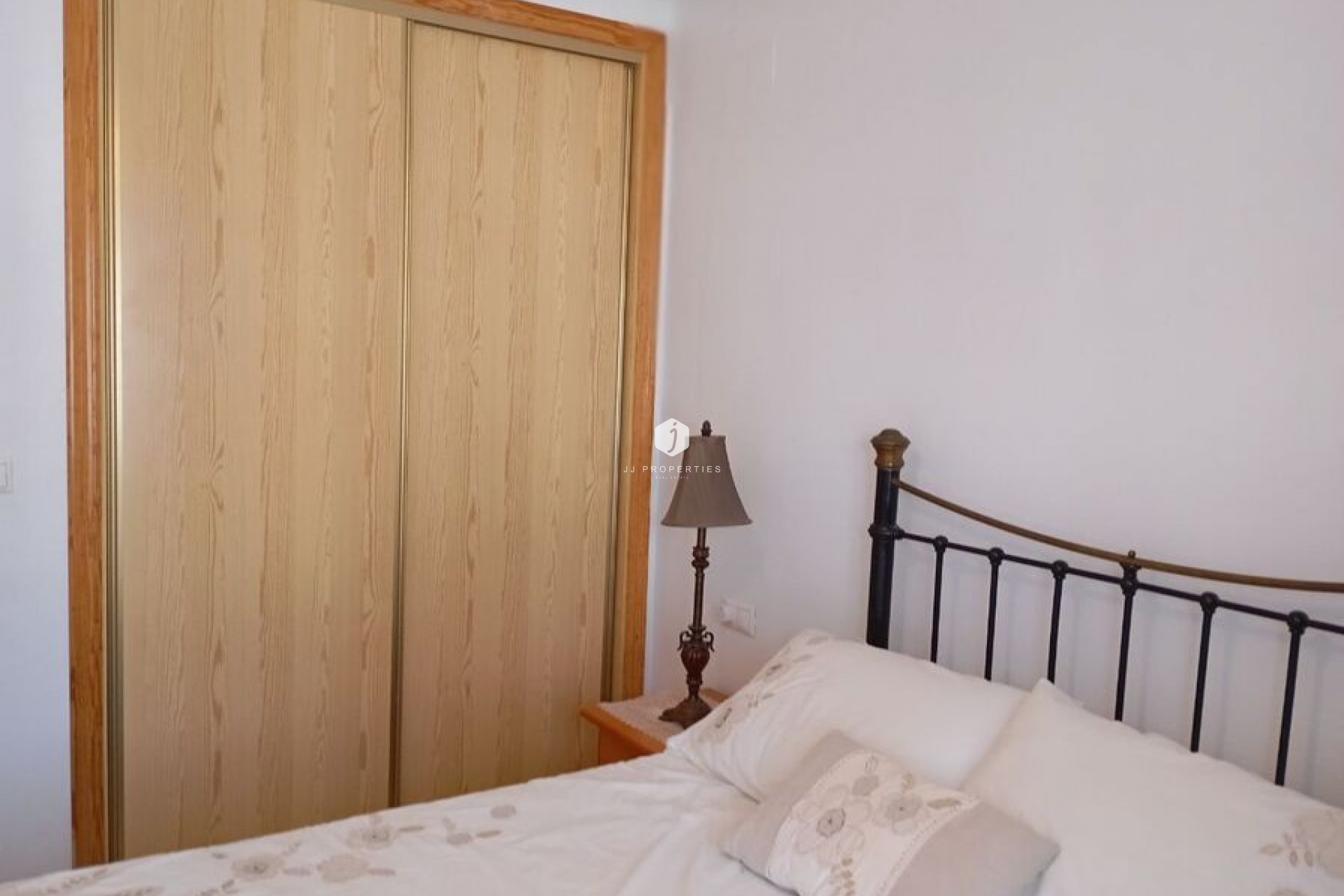 Z drugiej ręki - Mieszkanie w bloku -
Daya Vieja - Costa Blanca