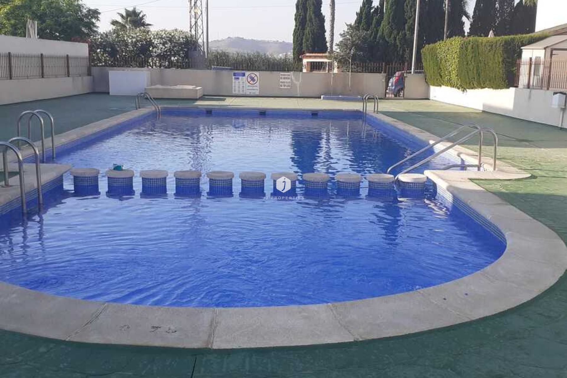 Z drugiej ręki - Mieszkanie w bloku -
Daya Vieja - Costa Blanca