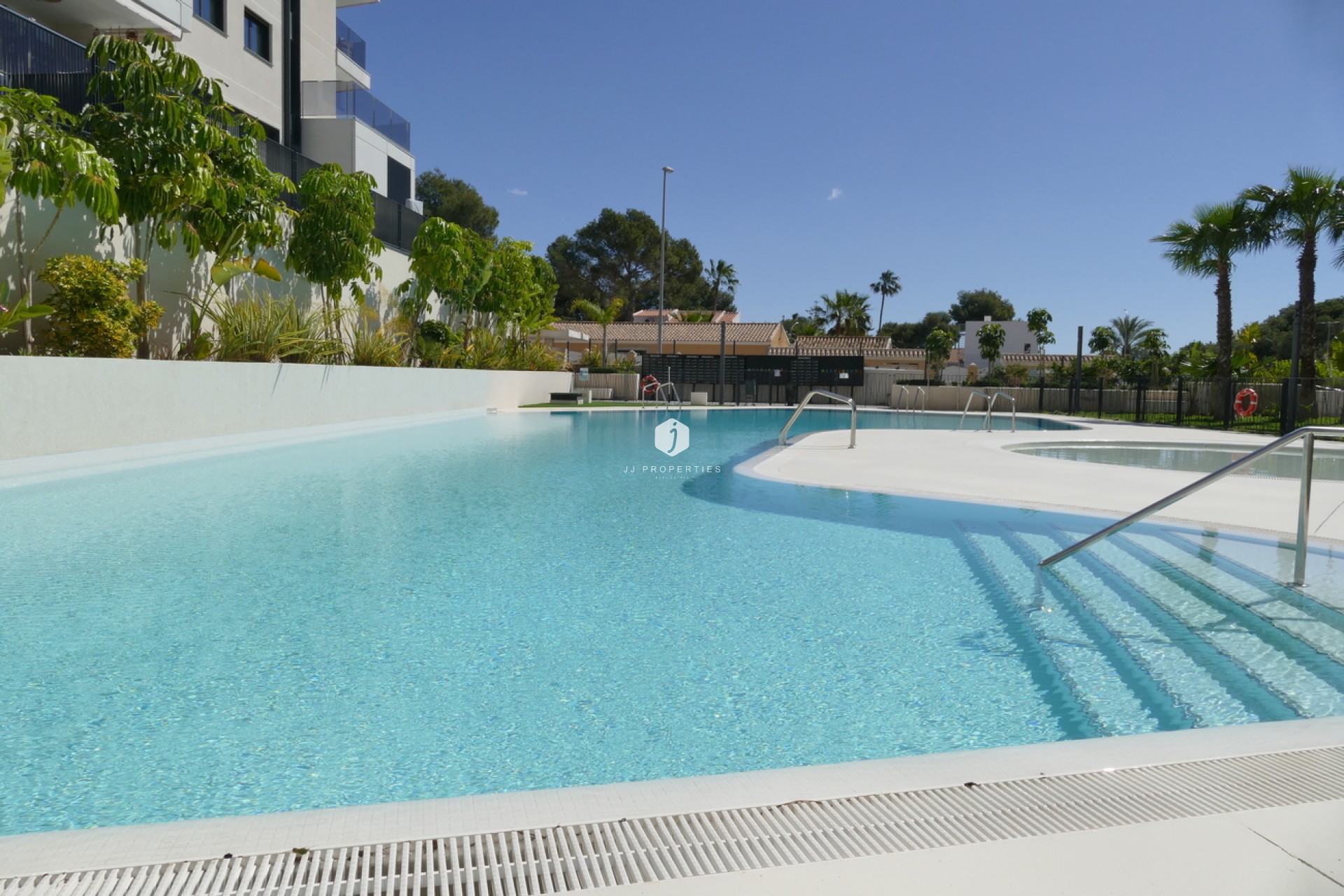 Z drugiej ręki - Mieszkanie w bloku -
Dehesa de Campoamor - Costa Blanca