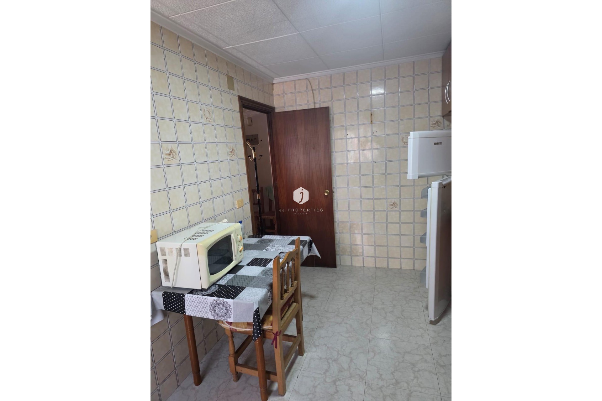 Z drugiej ręki - Mieszkanie w bloku -
Formentera del Segura - Pueblo 5